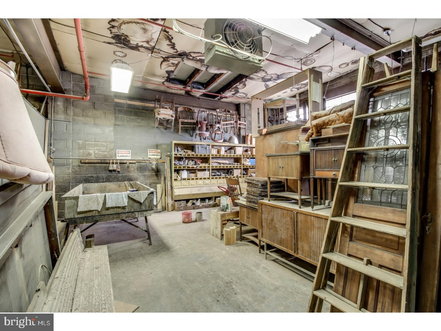 OLDE KENSINGTON - Commercial Sale