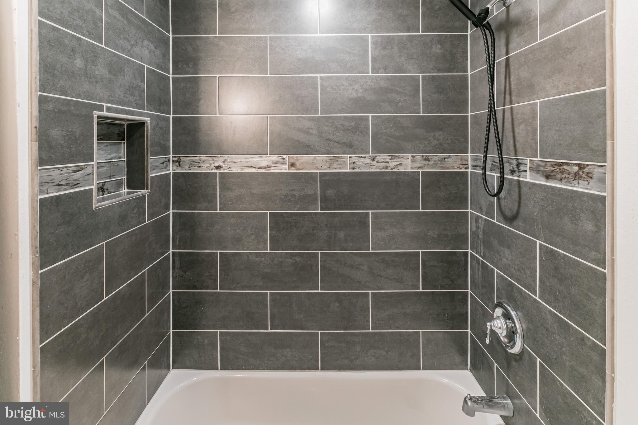 RIDGELEIGH - Residential