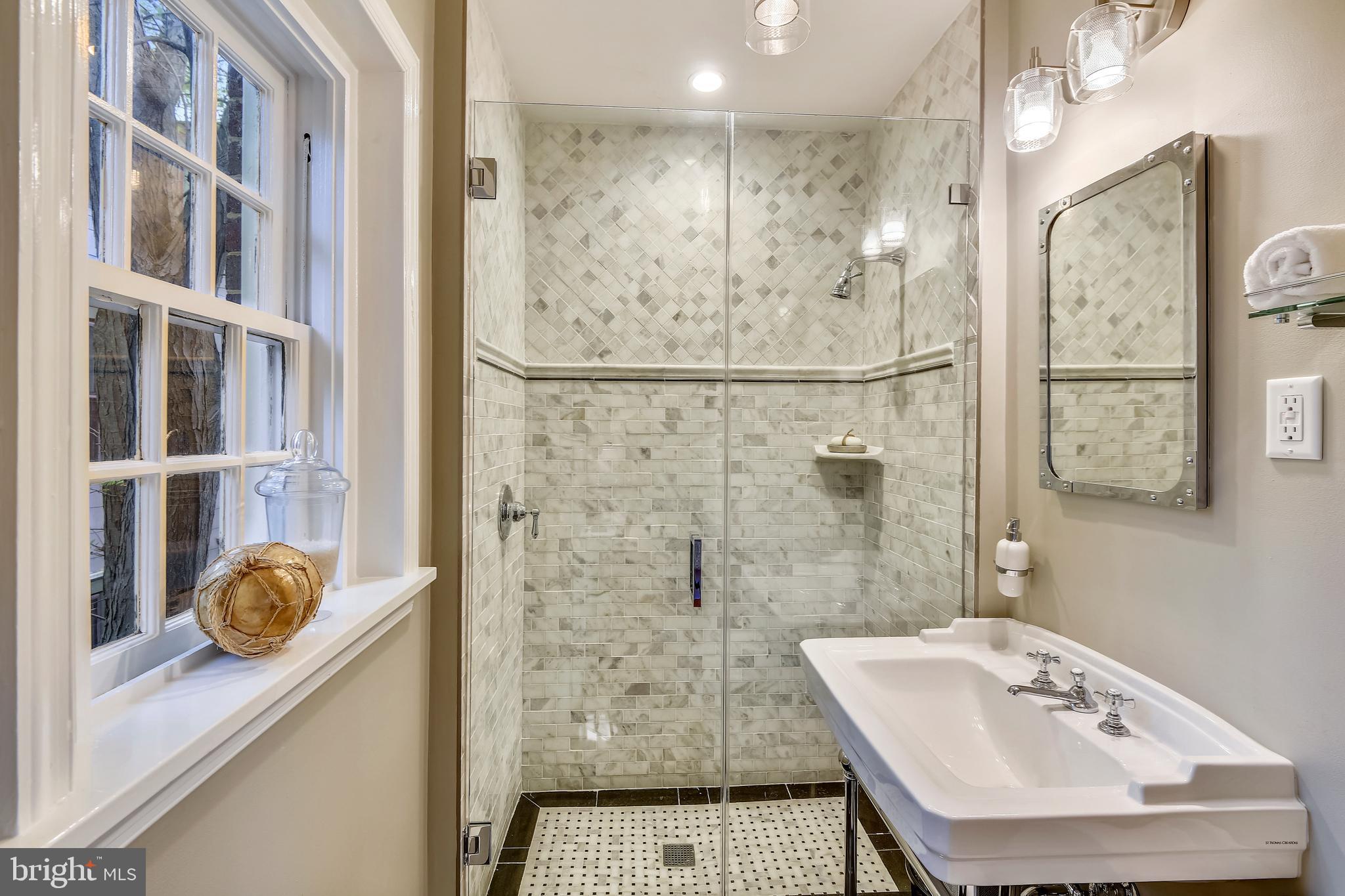 HISTORIC DISTRICT - Residential