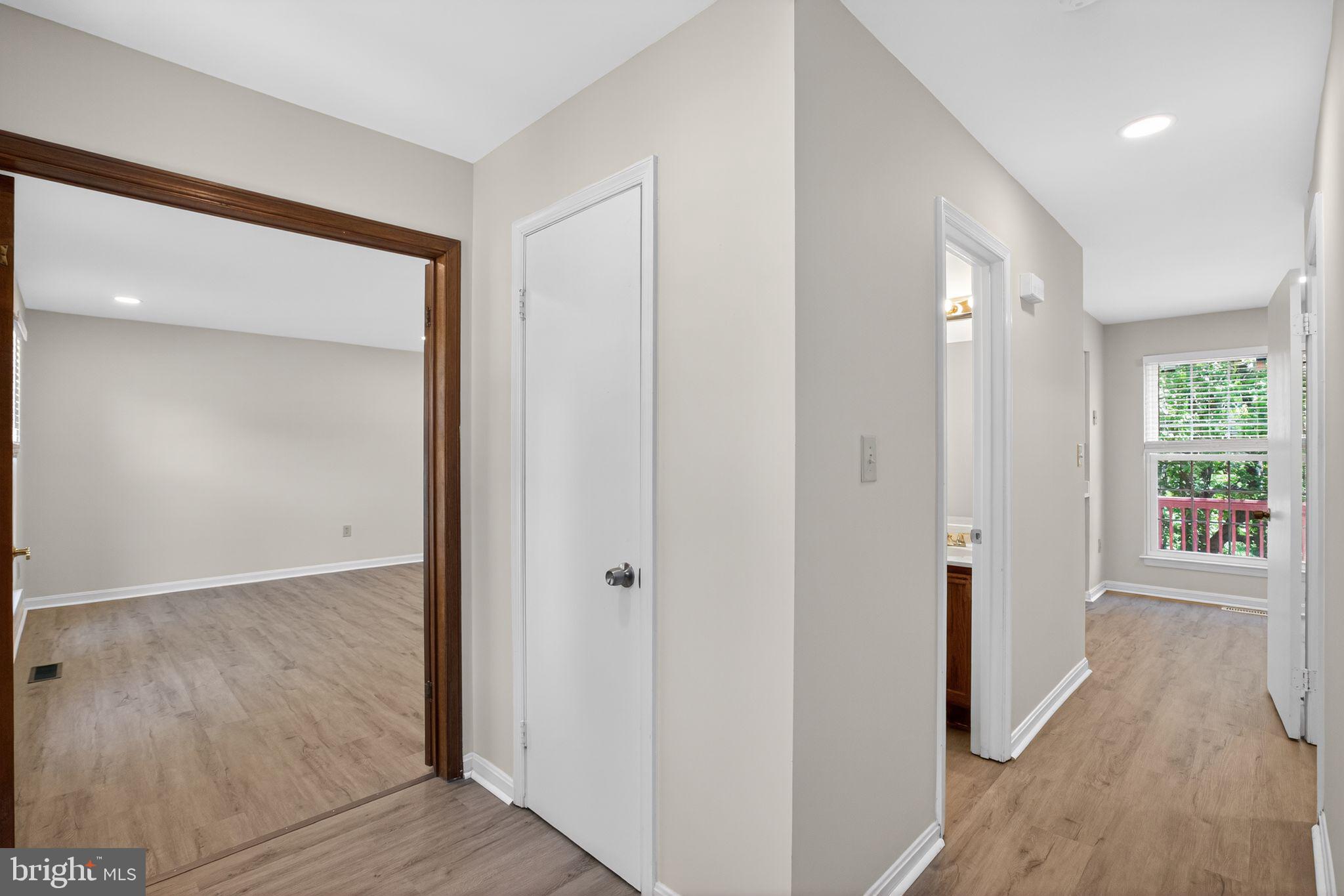 FOX RUN ESTATES - Residential