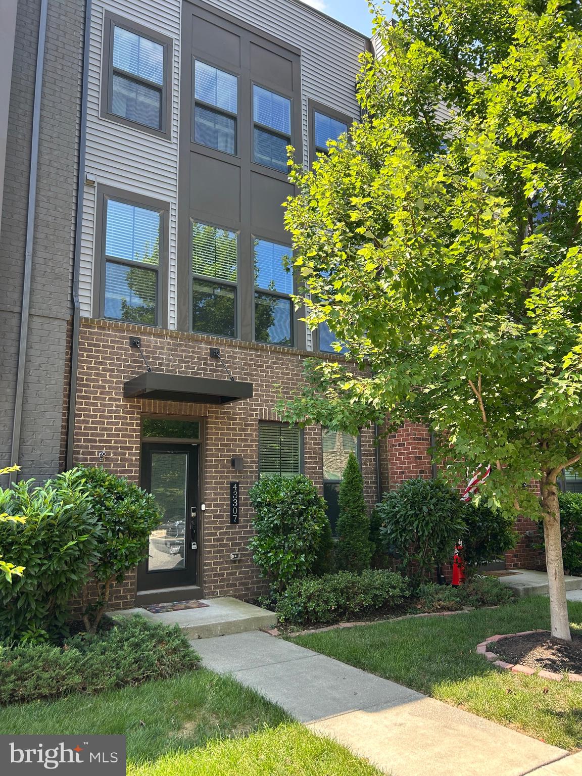 WESTMOORE AT MOOREFIELD - Residential Lease