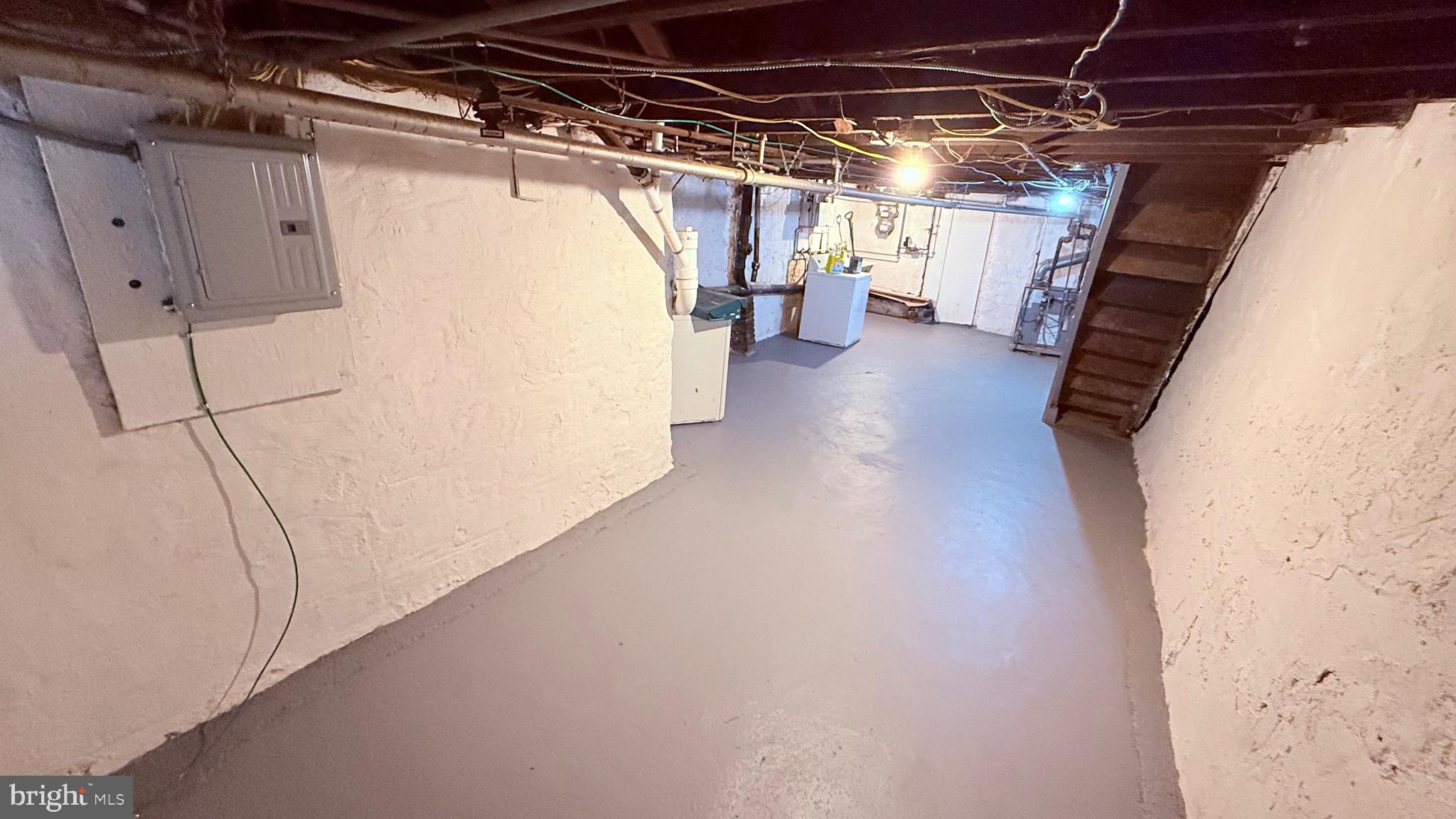 LAWNDALE - Residential