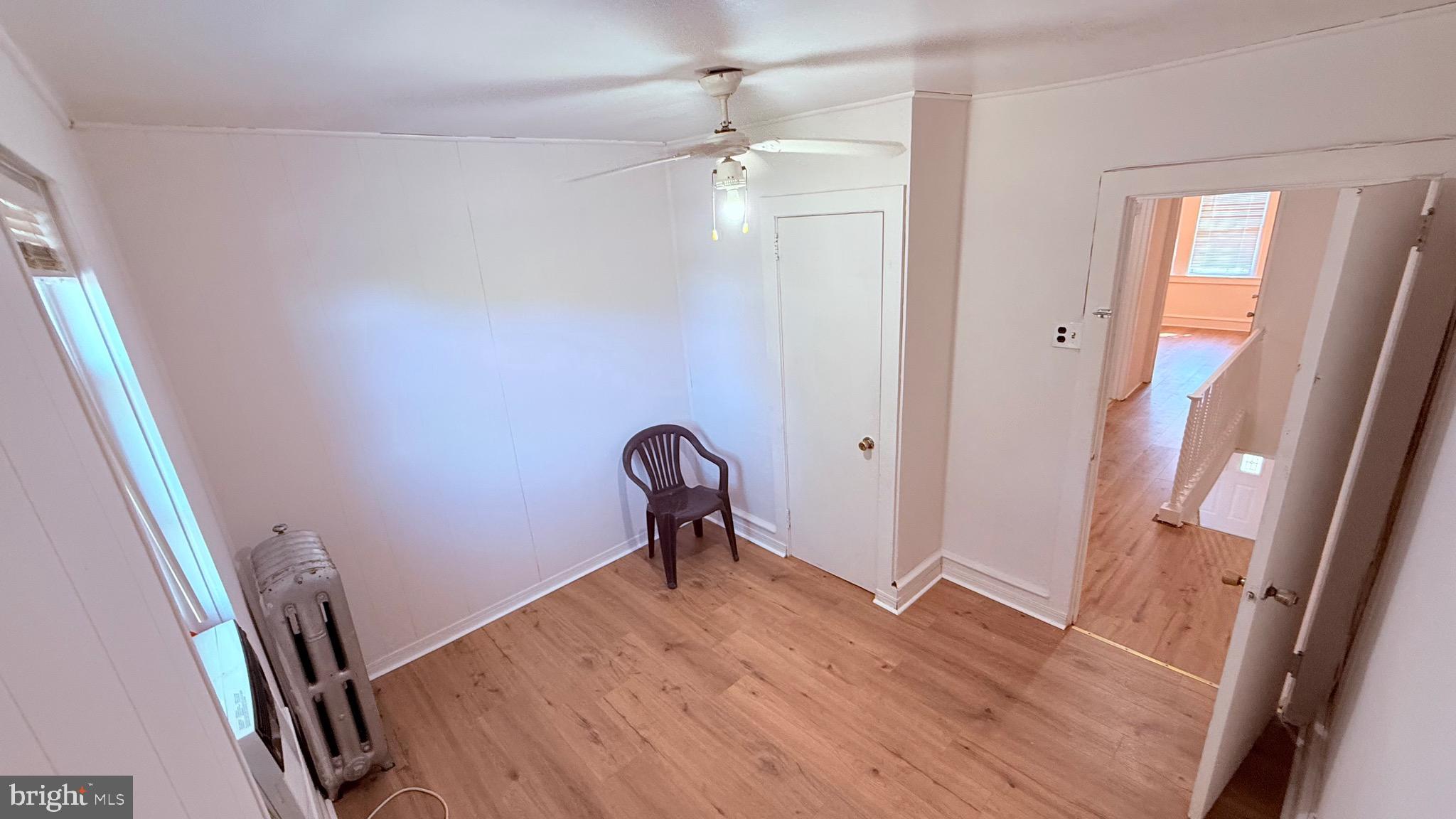 LAWNDALE - Residential