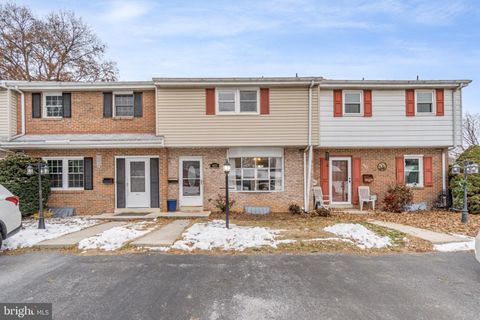 925 E OAK STREET PALMYRA PA 17078