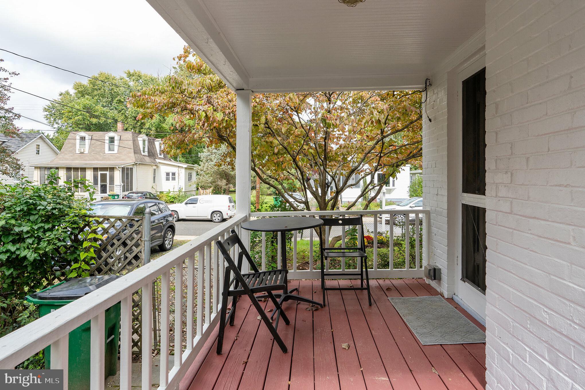 BRENTWOOD - Residential