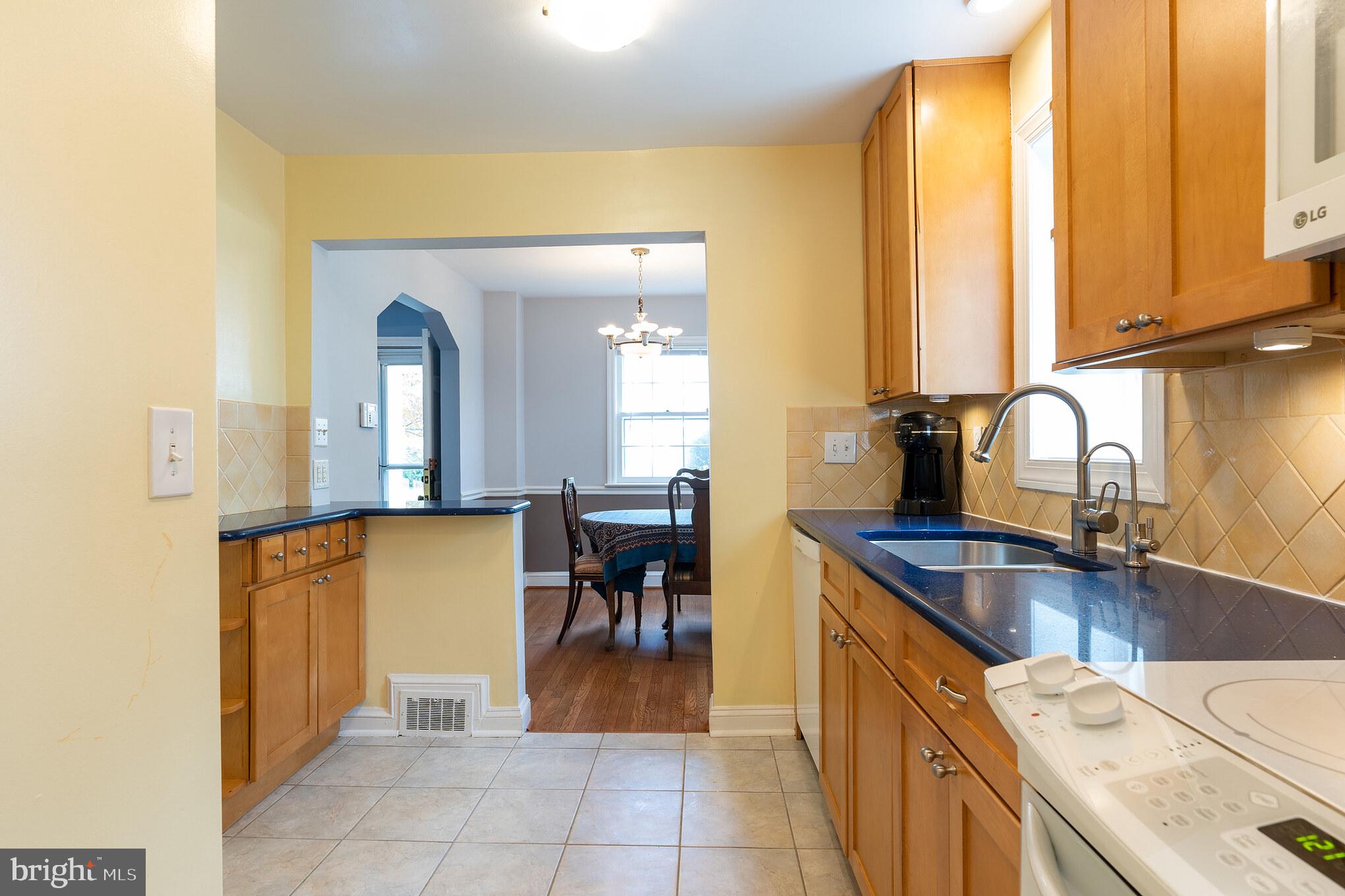 BRENTWOOD - Residential