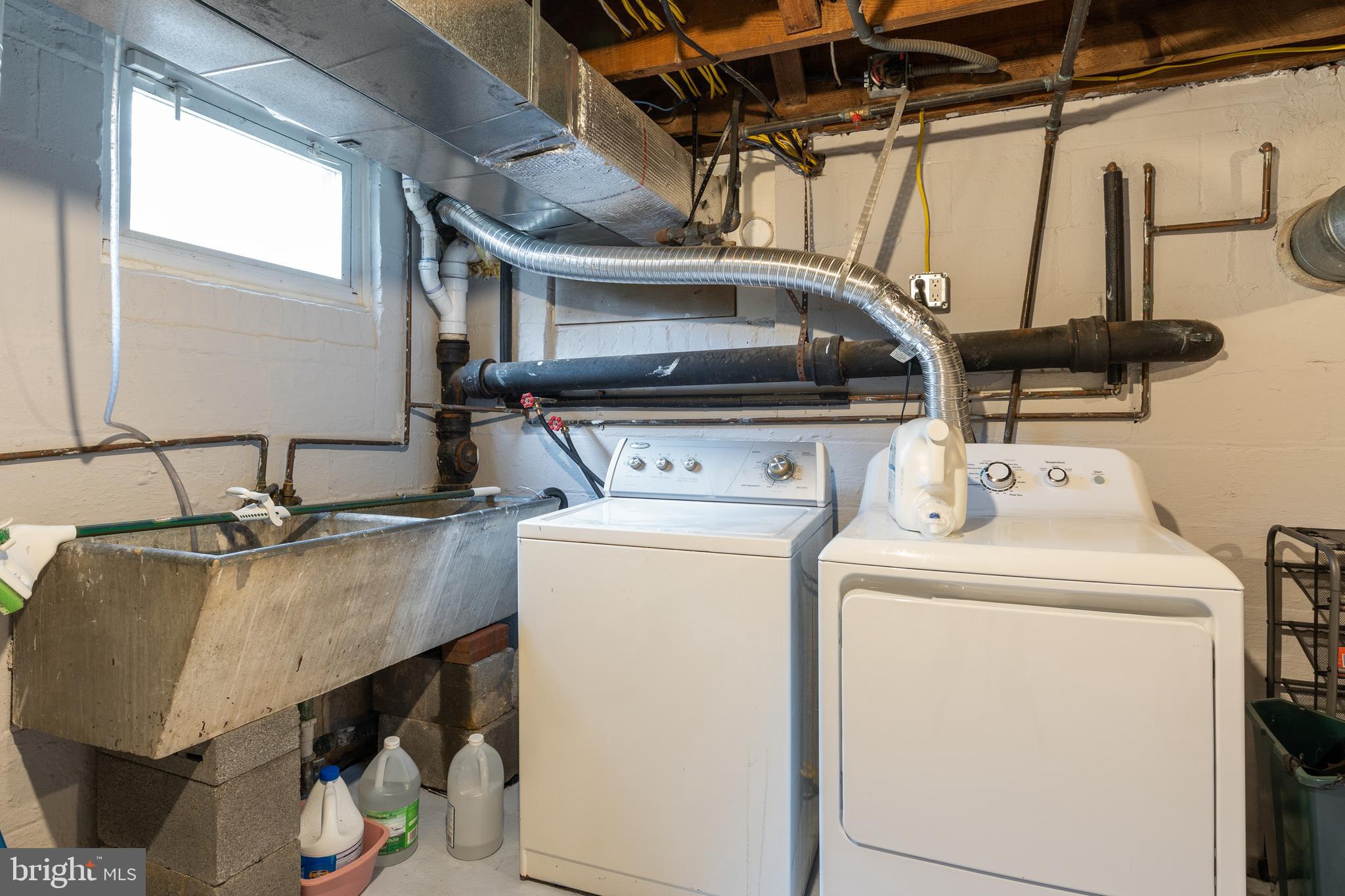 BRENTWOOD - Residential