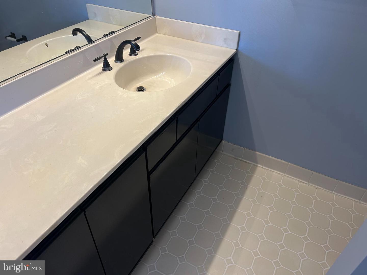 LOVETON FARMS - Residential Lease