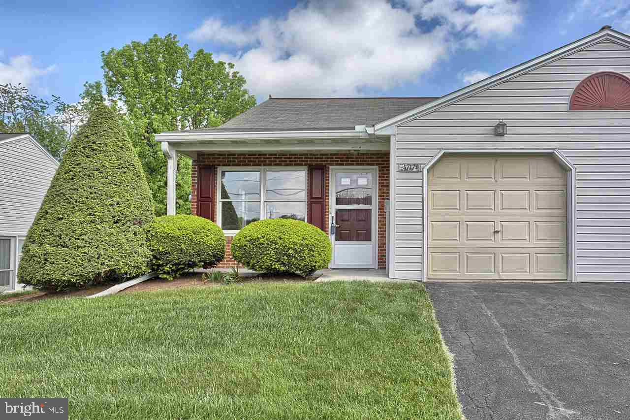 Simple 1-floor living, that is easy to care for! Laminate hardwood flooring is featured through the home. LR is bright and combines w/DR, w/plenty of windows. Laundry room/mud room is right off of garage. Master bedroom has full bath. Kitchen features new range/hood, w/plenty of cabinet space. Attic storage above garage and cute deck off dining area. Backyard is open and feels very spacious.