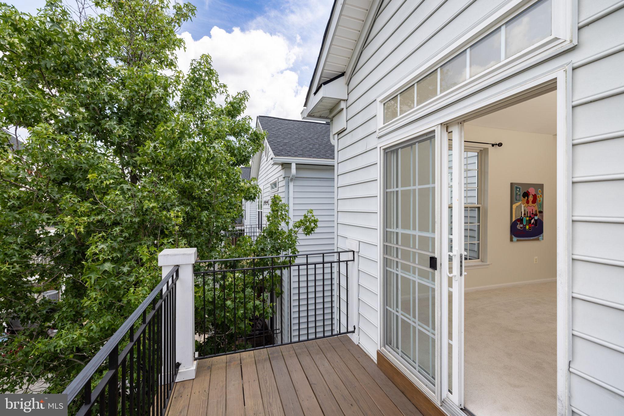 CAMERON STATION - Residential