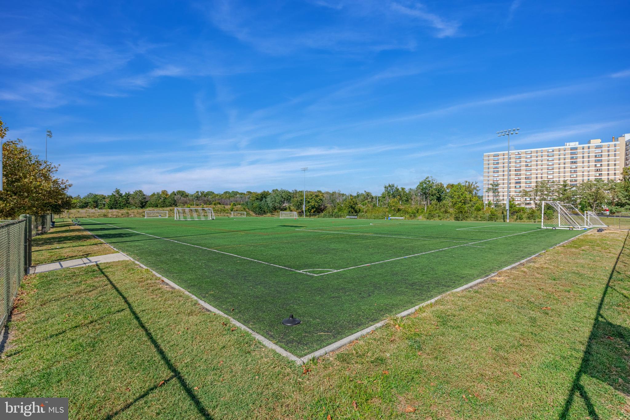 CAMERON STATION - Residential