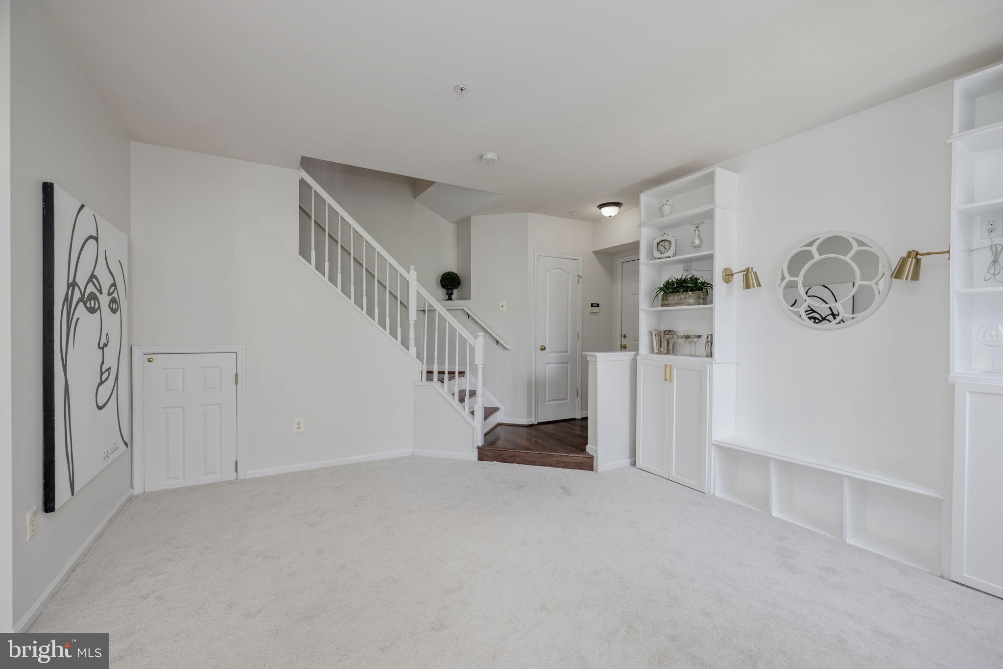 CAMERON STATION - Residential