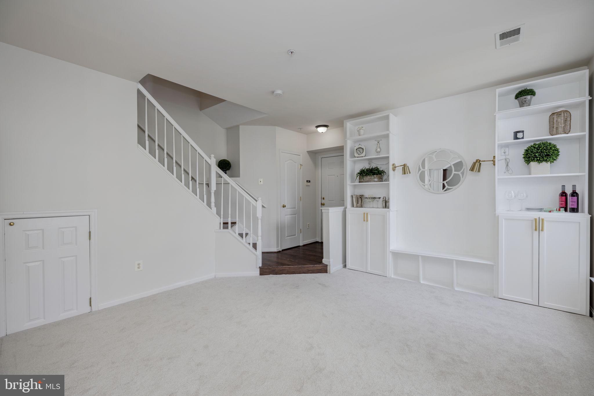 CAMERON STATION - Residential