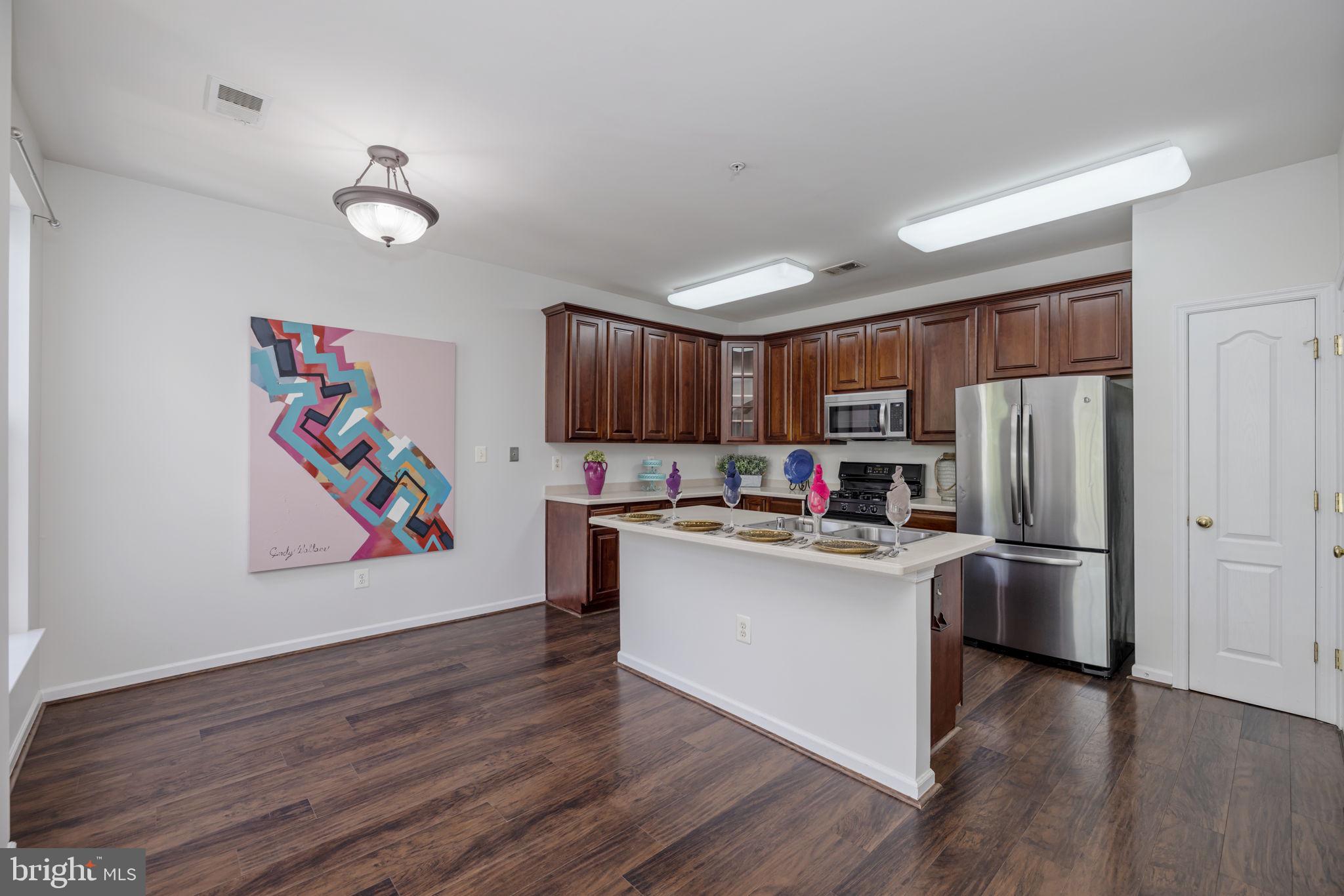 CAMERON STATION - Residential