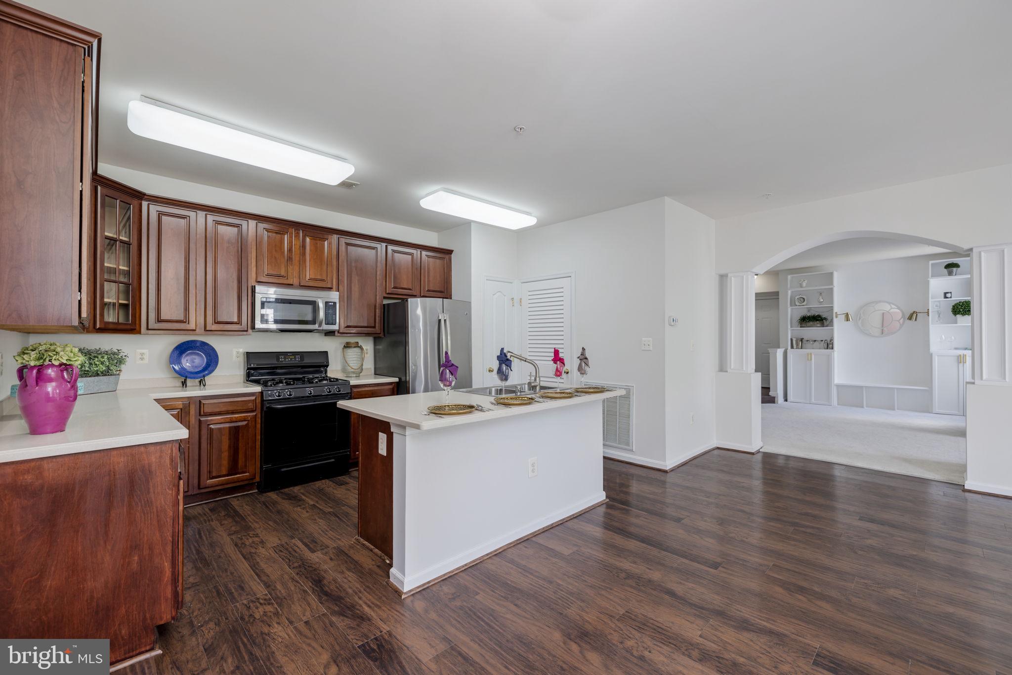 CAMERON STATION - Residential