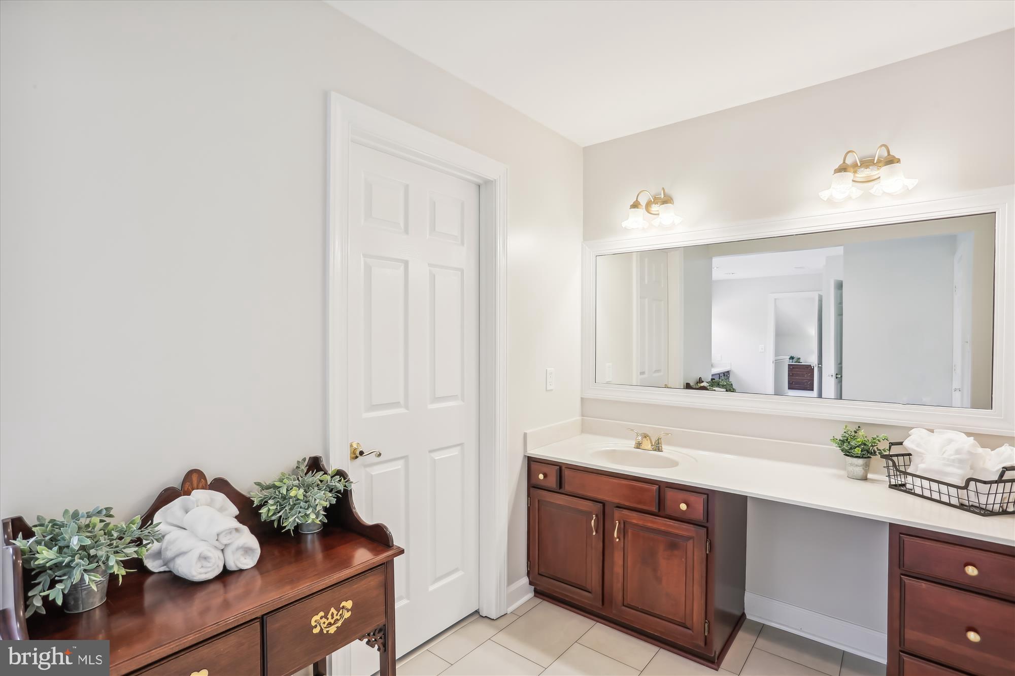 FOXLAIR ACRES - Residential