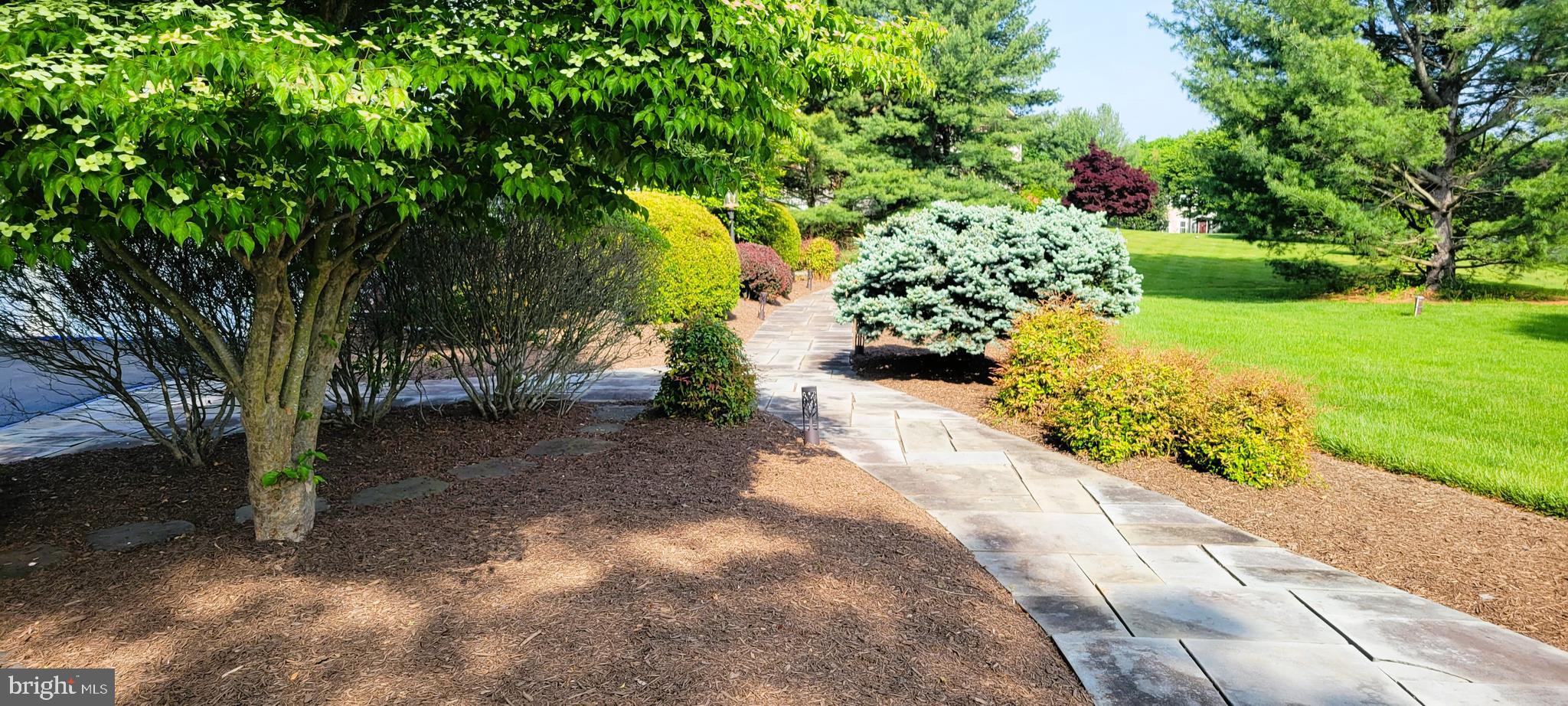 FOXLAIR ACRES - Residential