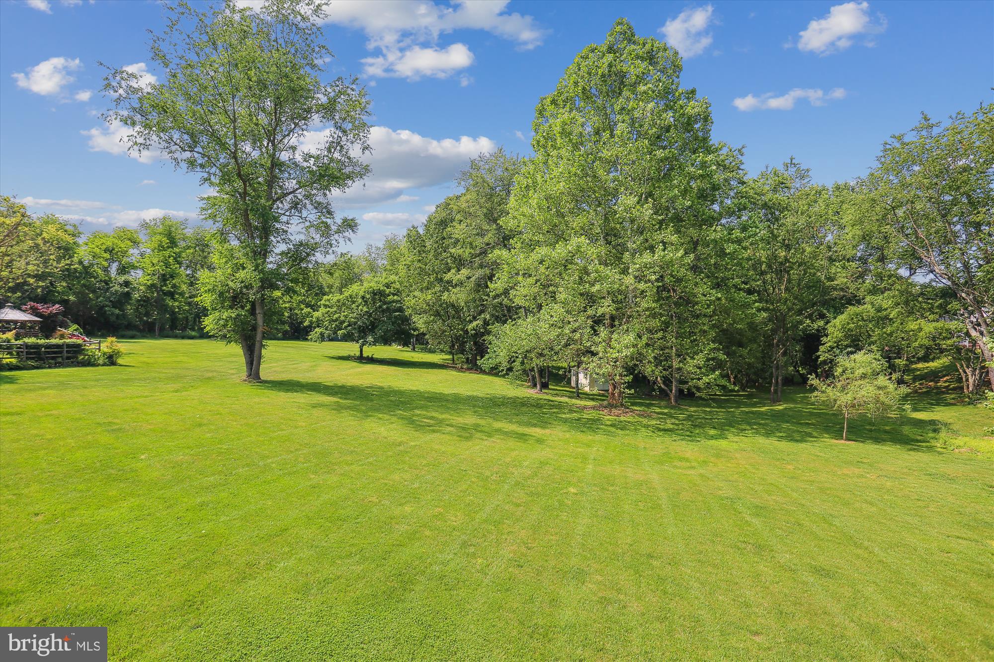 FOXLAIR ACRES - Residential