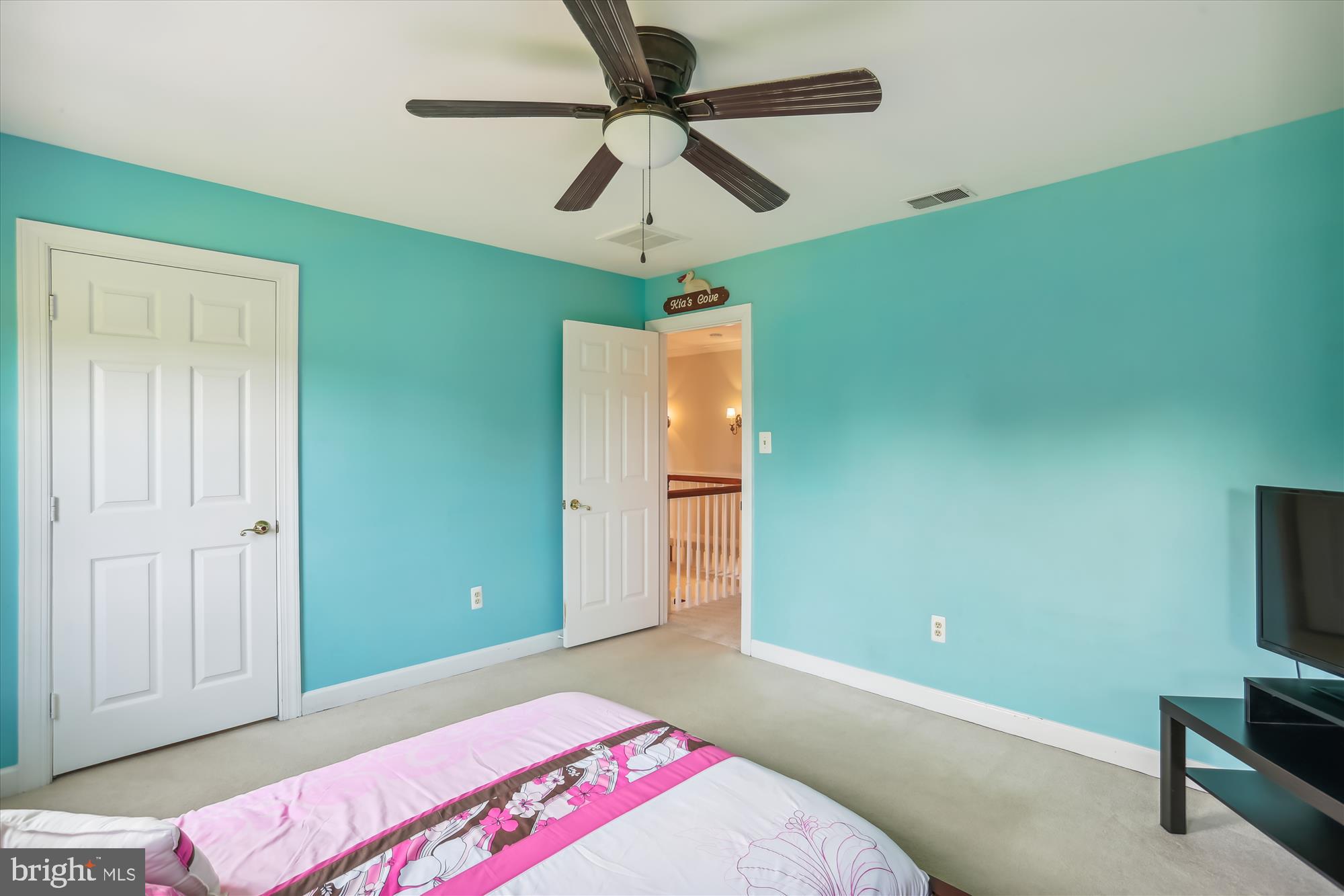 FOXLAIR ACRES - Residential