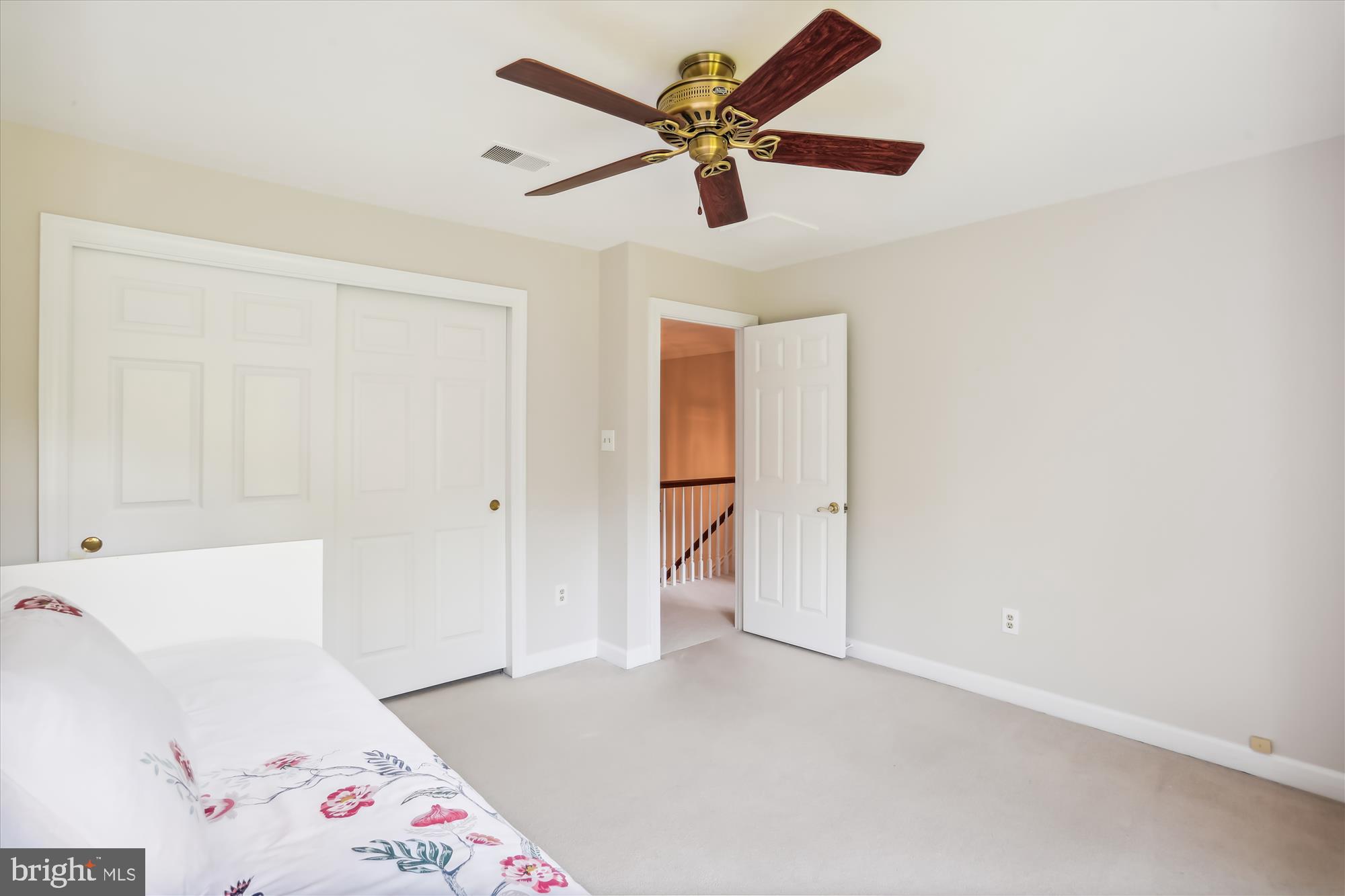 FOXLAIR ACRES - Residential