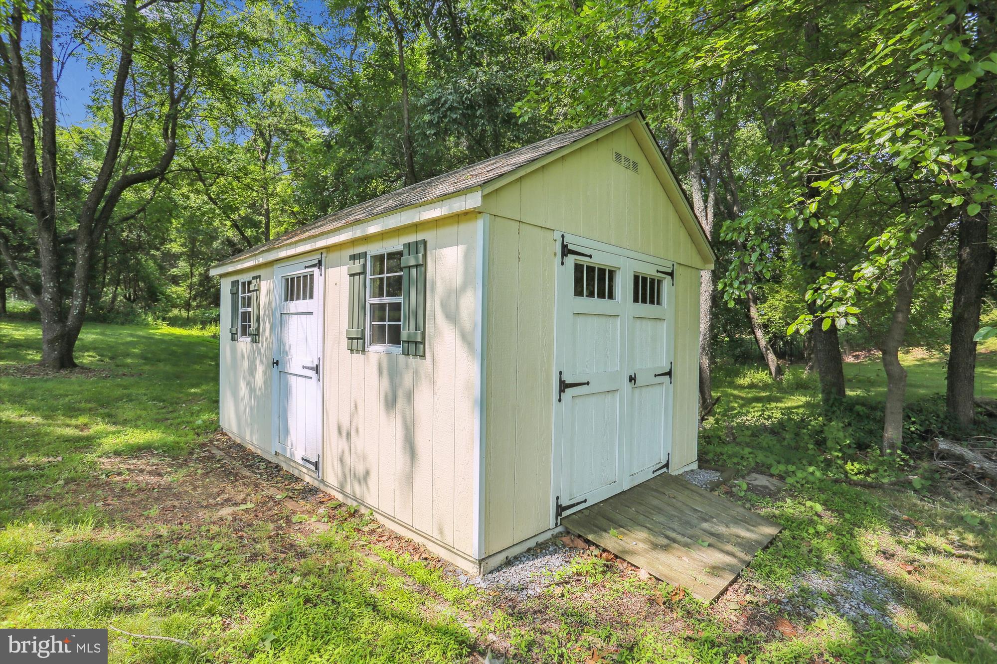 FOXLAIR ACRES - Residential