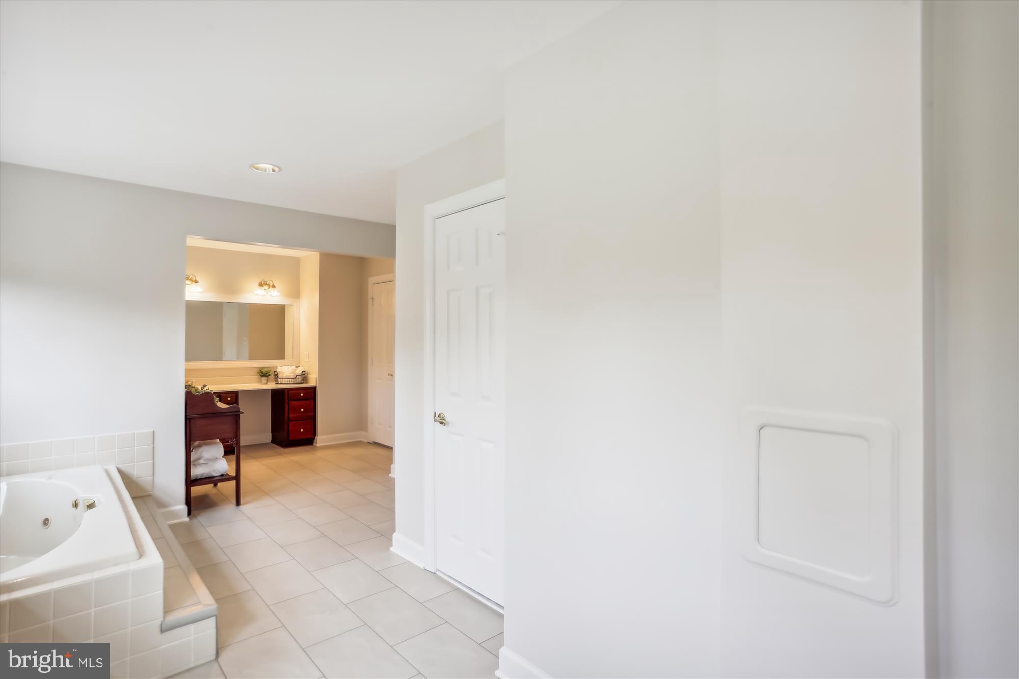 FOXLAIR ACRES - Residential