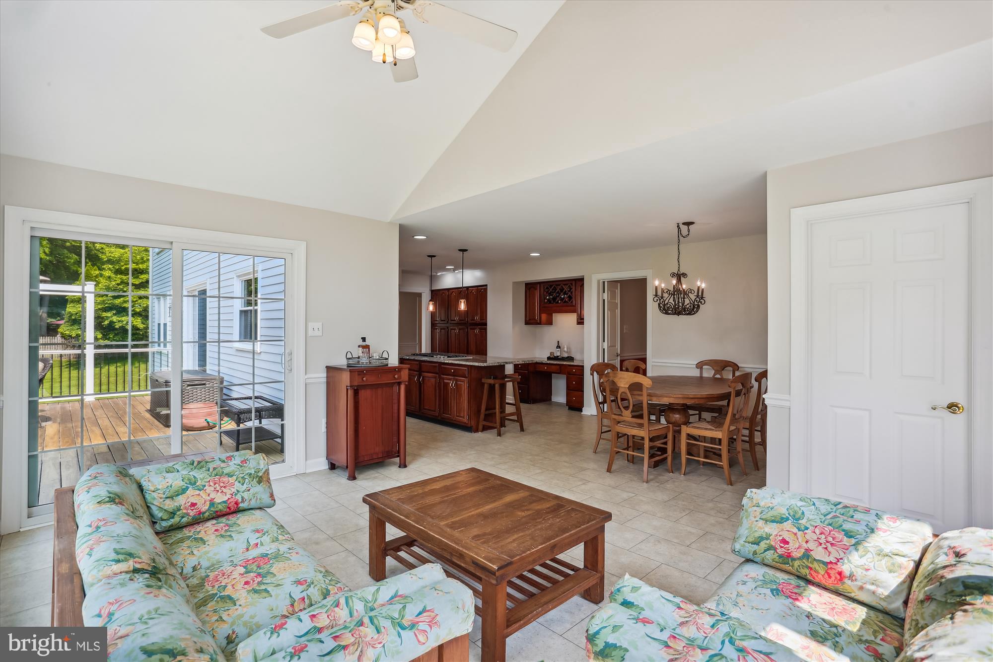 FOXLAIR ACRES - Residential