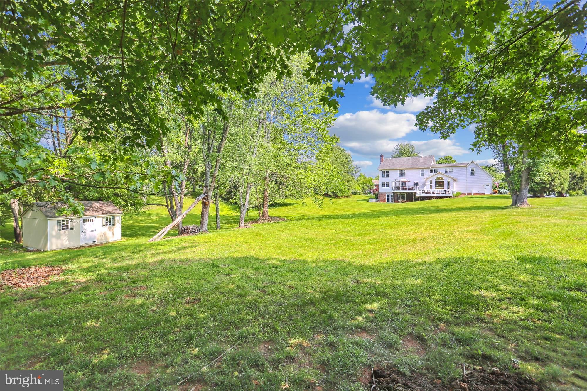 FOXLAIR ACRES - Residential