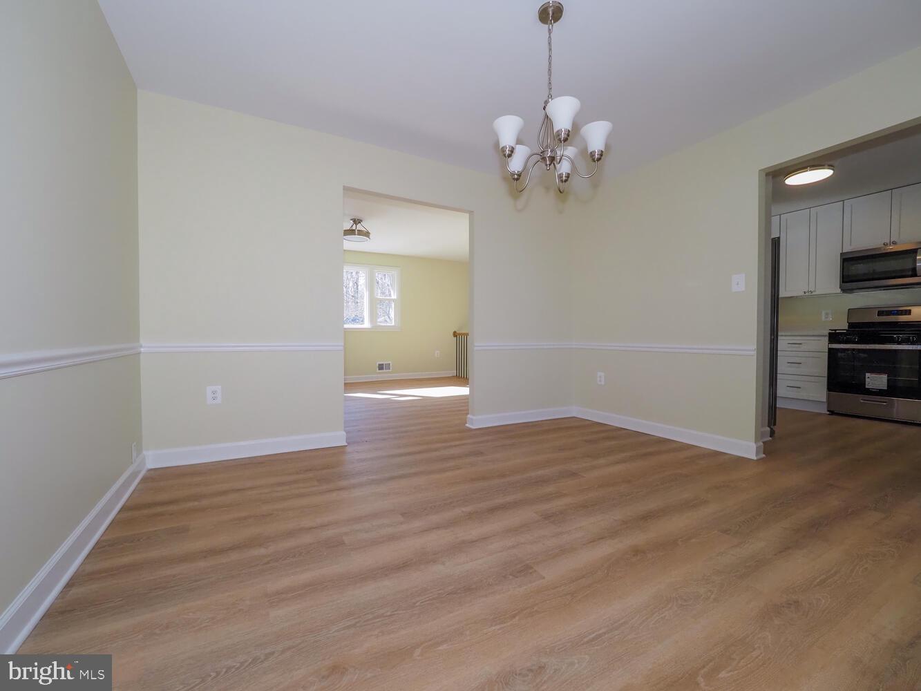 WILLIAMSBURG - Residential