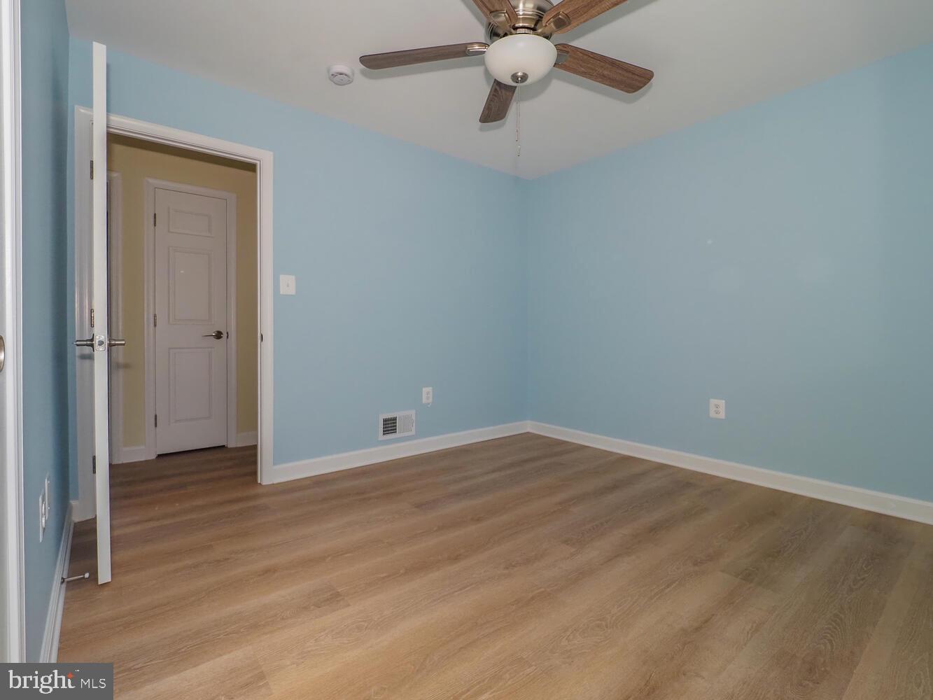 WILLIAMSBURG - Residential