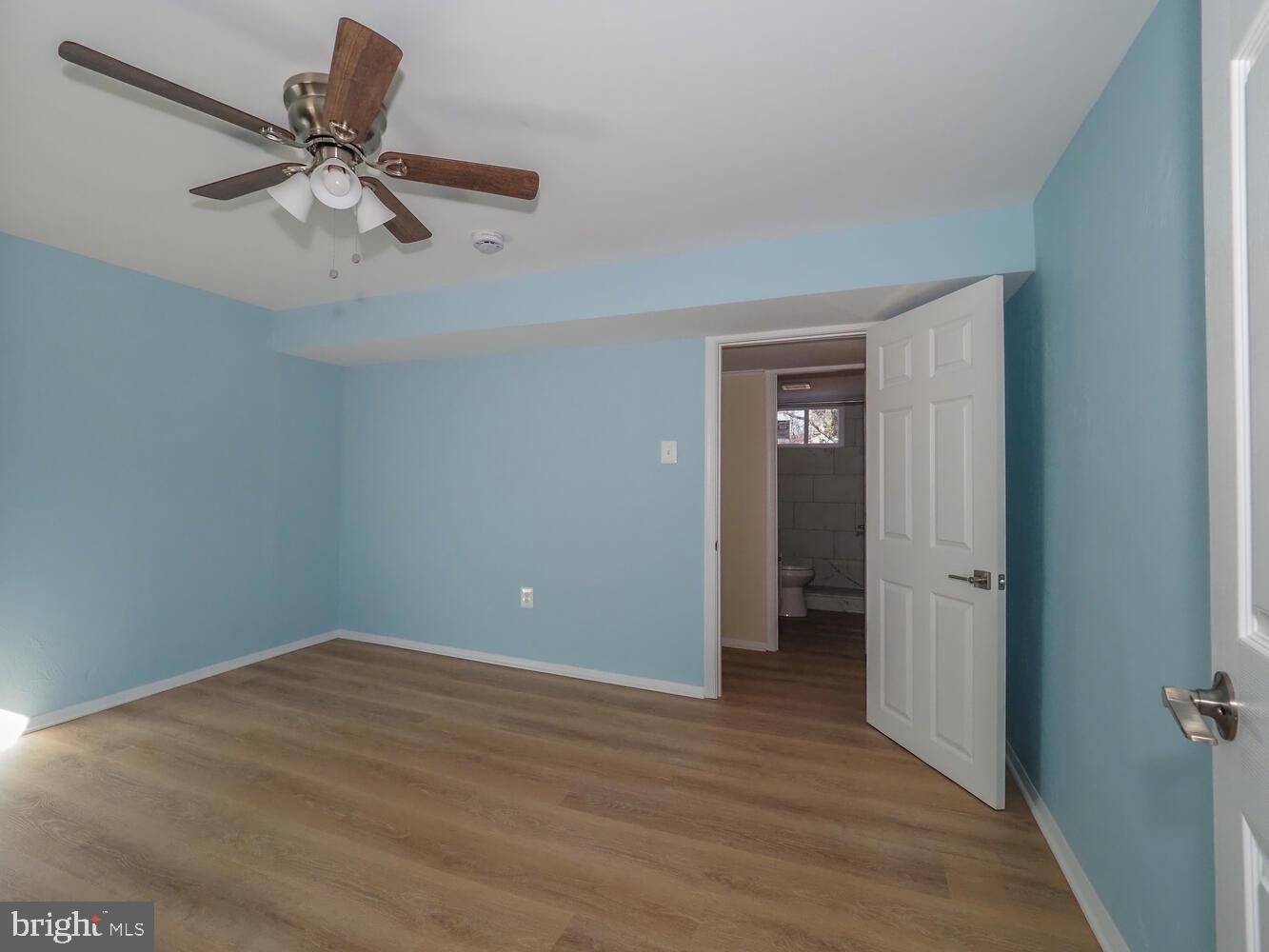 WILLIAMSBURG - Residential