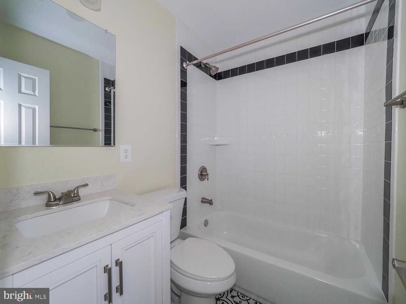 WILLIAMSBURG - Residential