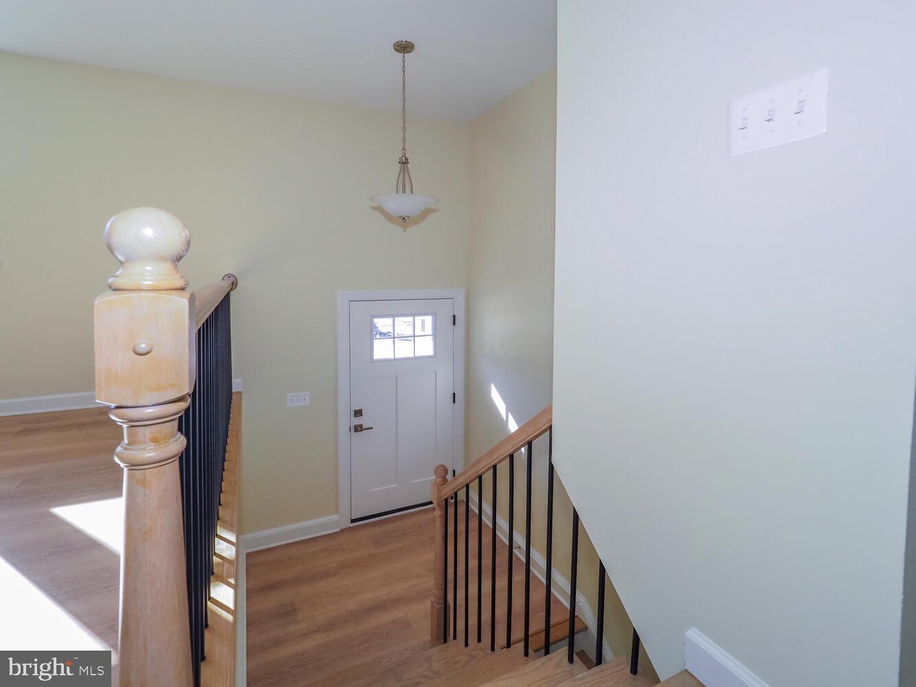 WILLIAMSBURG - Residential