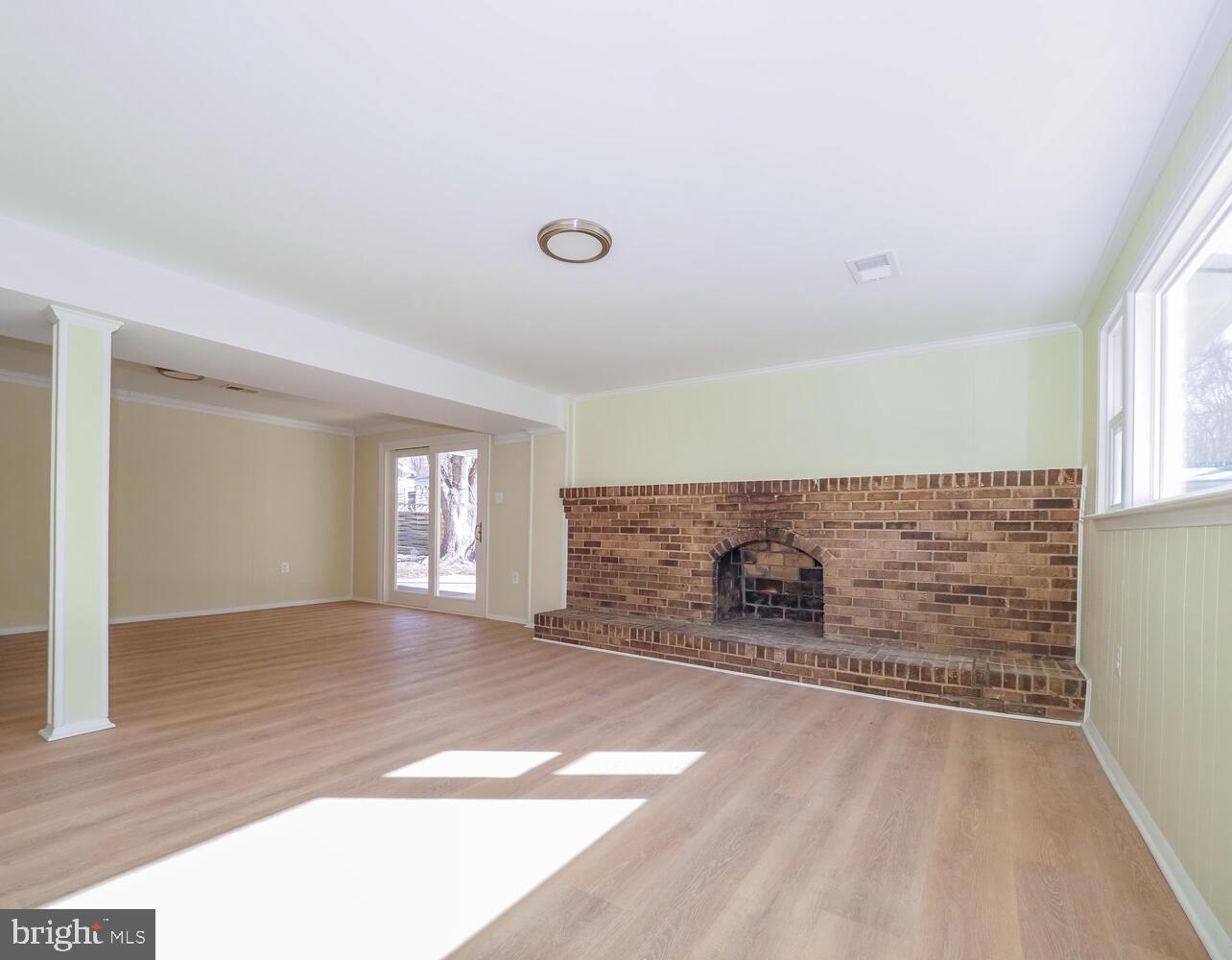 WILLIAMSBURG - Residential