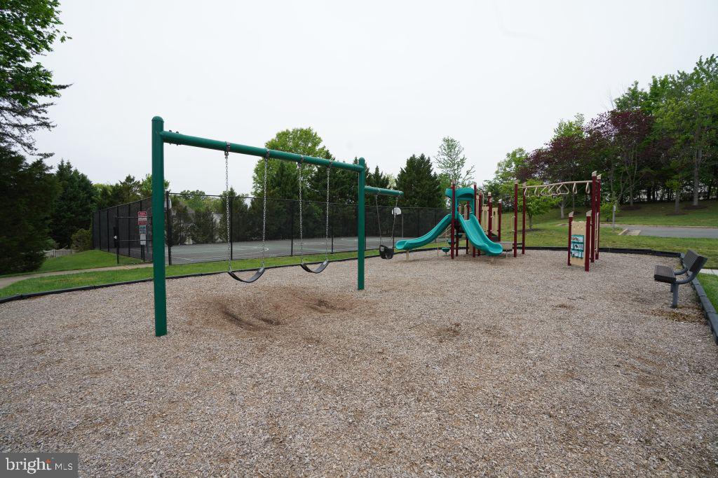 BRIDLEWOOD MANOR - Residential