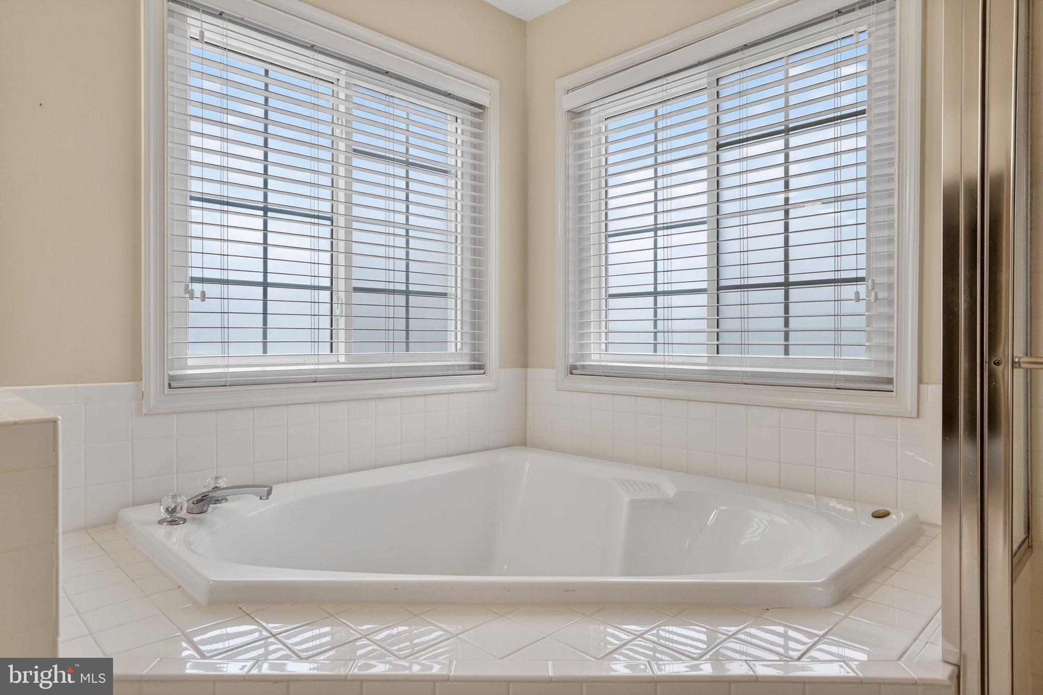 BRIDLEWOOD MANOR - Residential