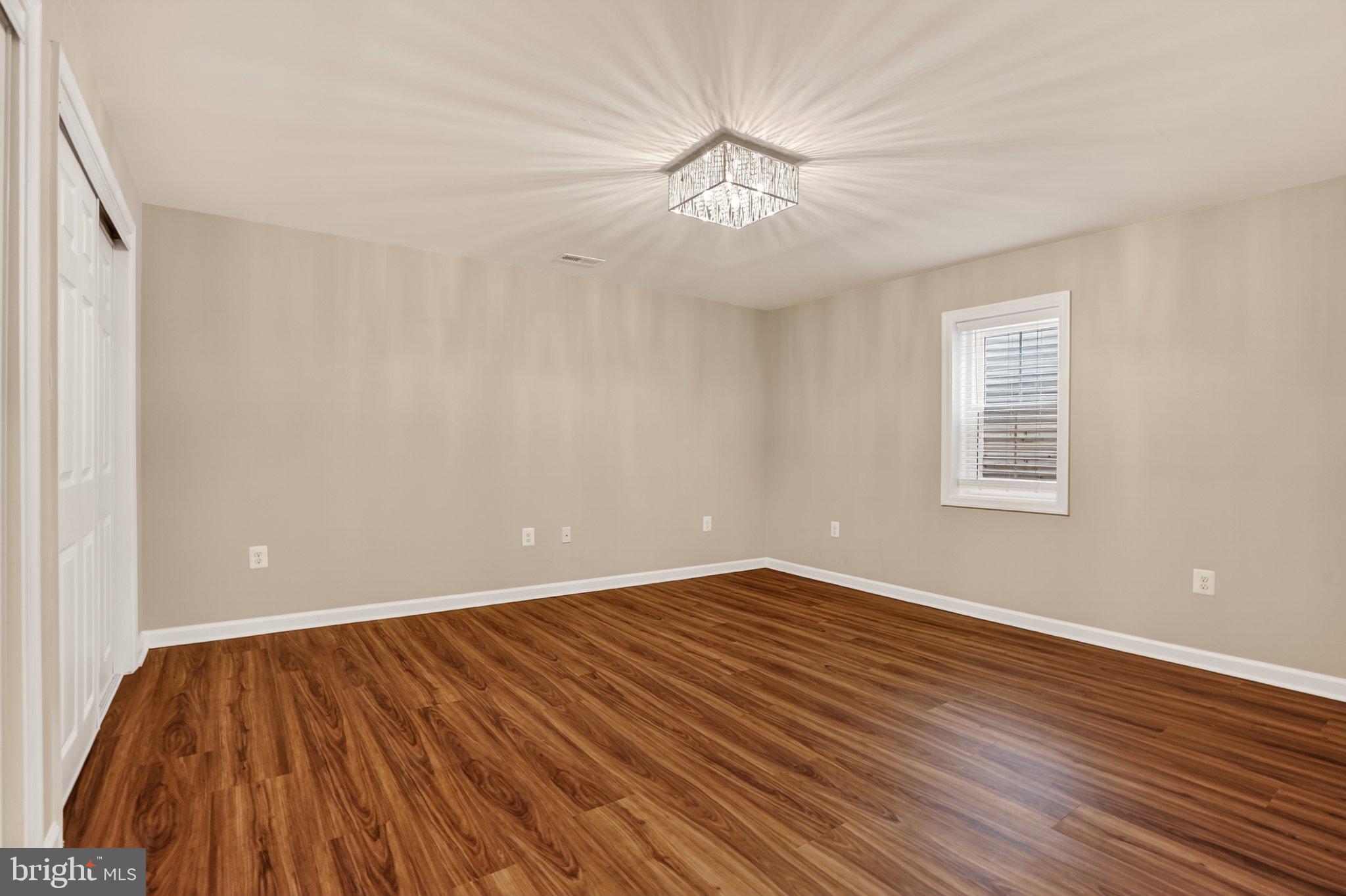 BRIDLEWOOD MANOR - Residential