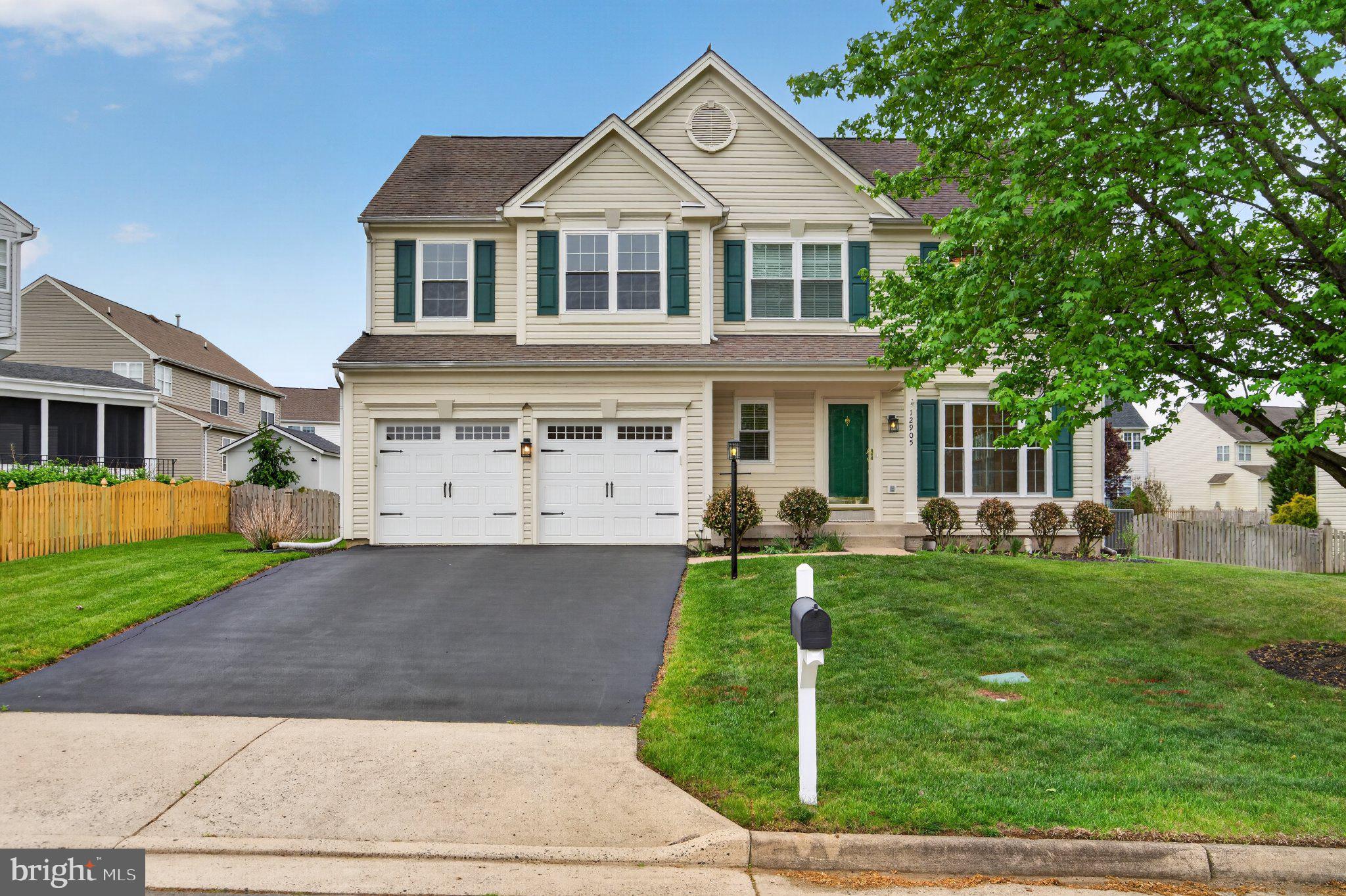 BRIDLEWOOD MANOR - Residential