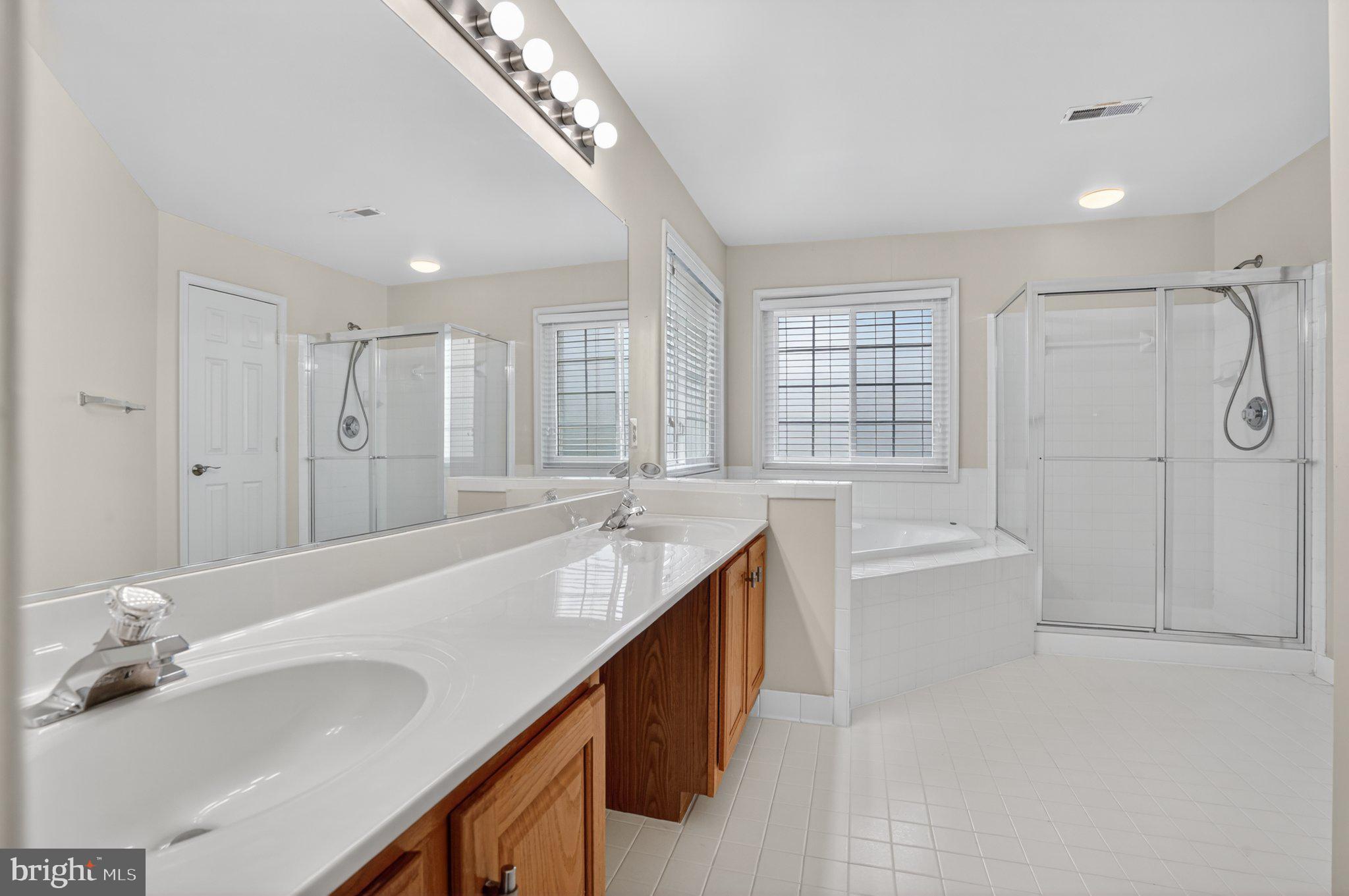 BRIDLEWOOD MANOR - Residential