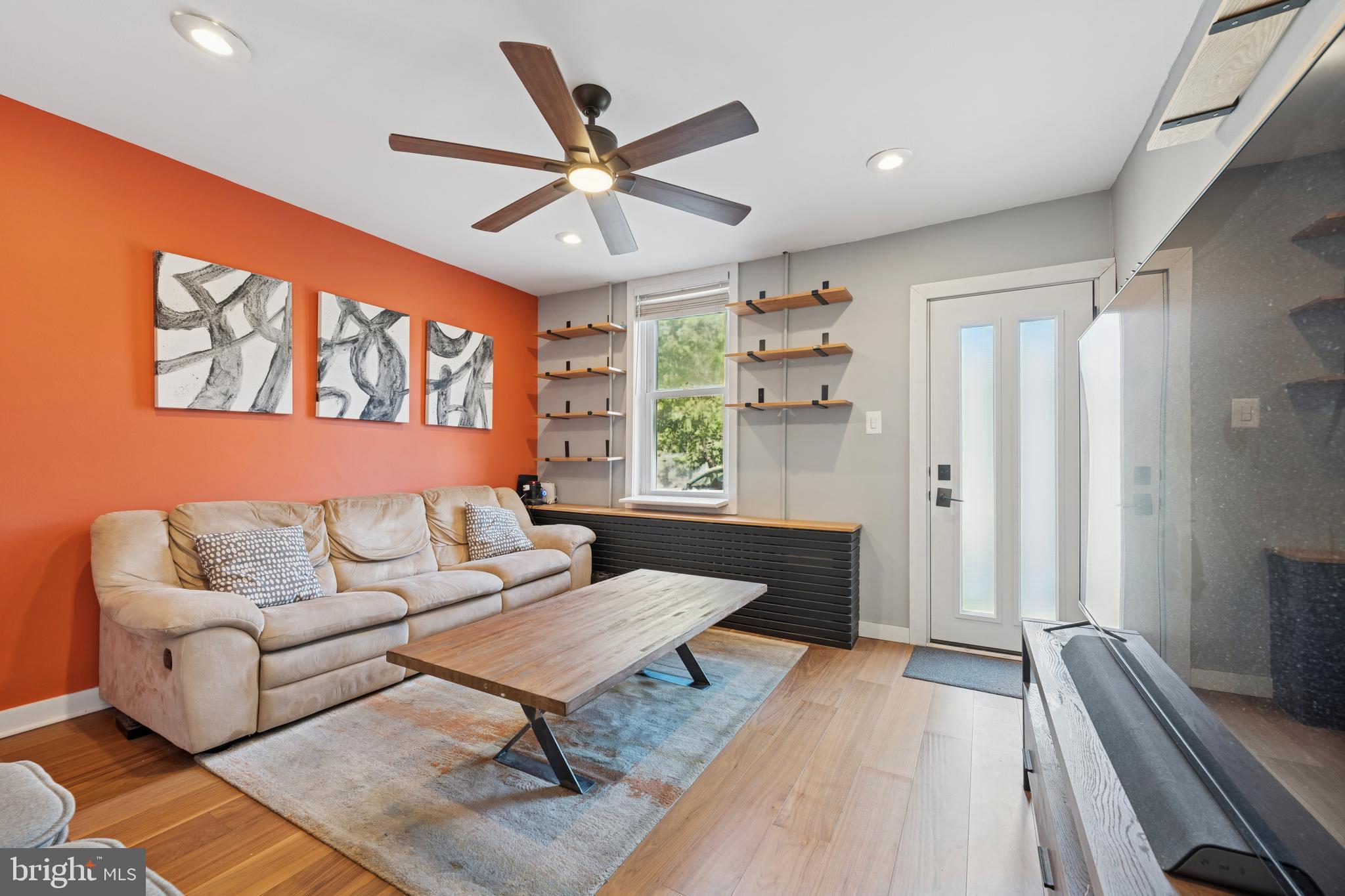 2366 E FLETCHER STREET