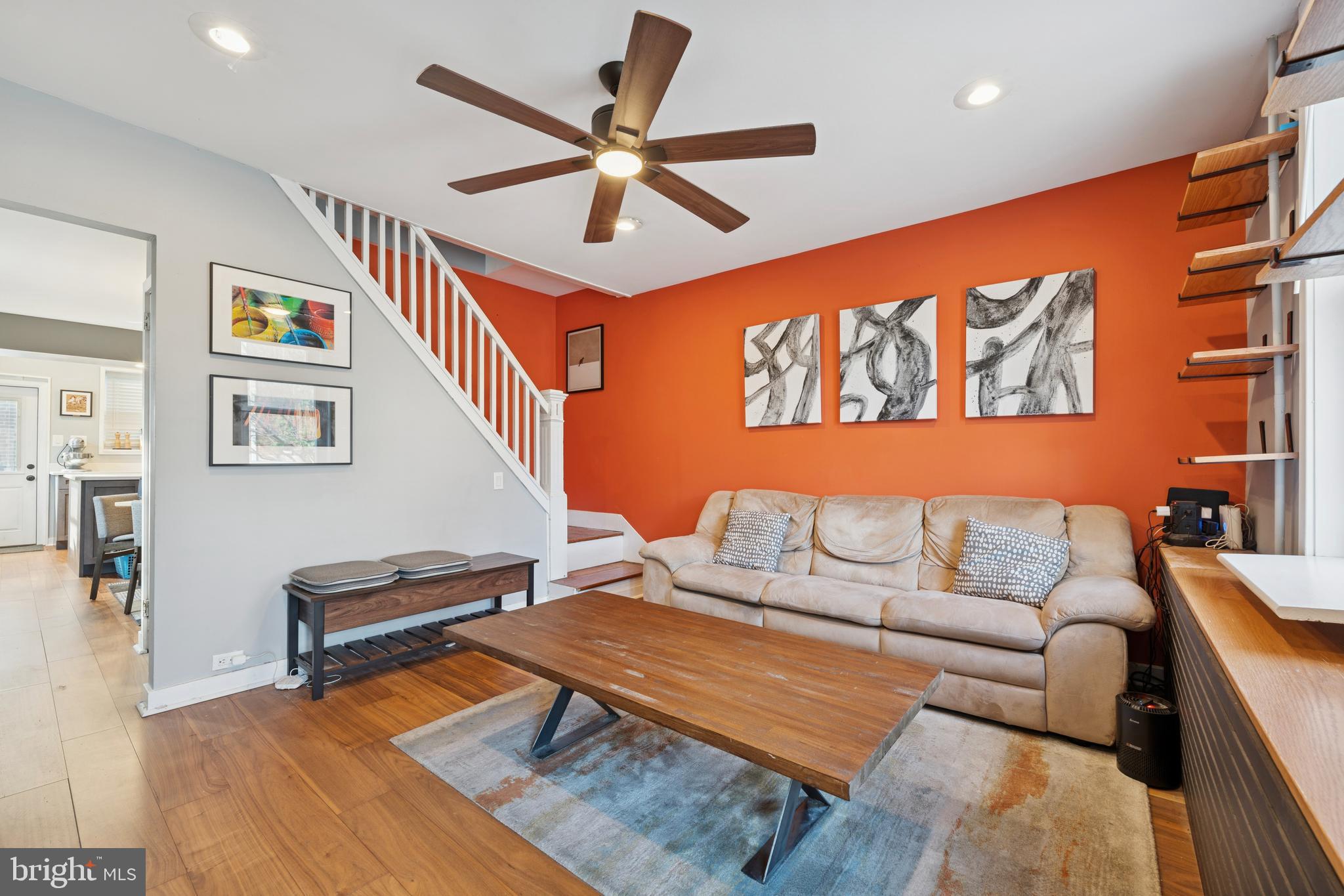 2366 E FLETCHER STREET