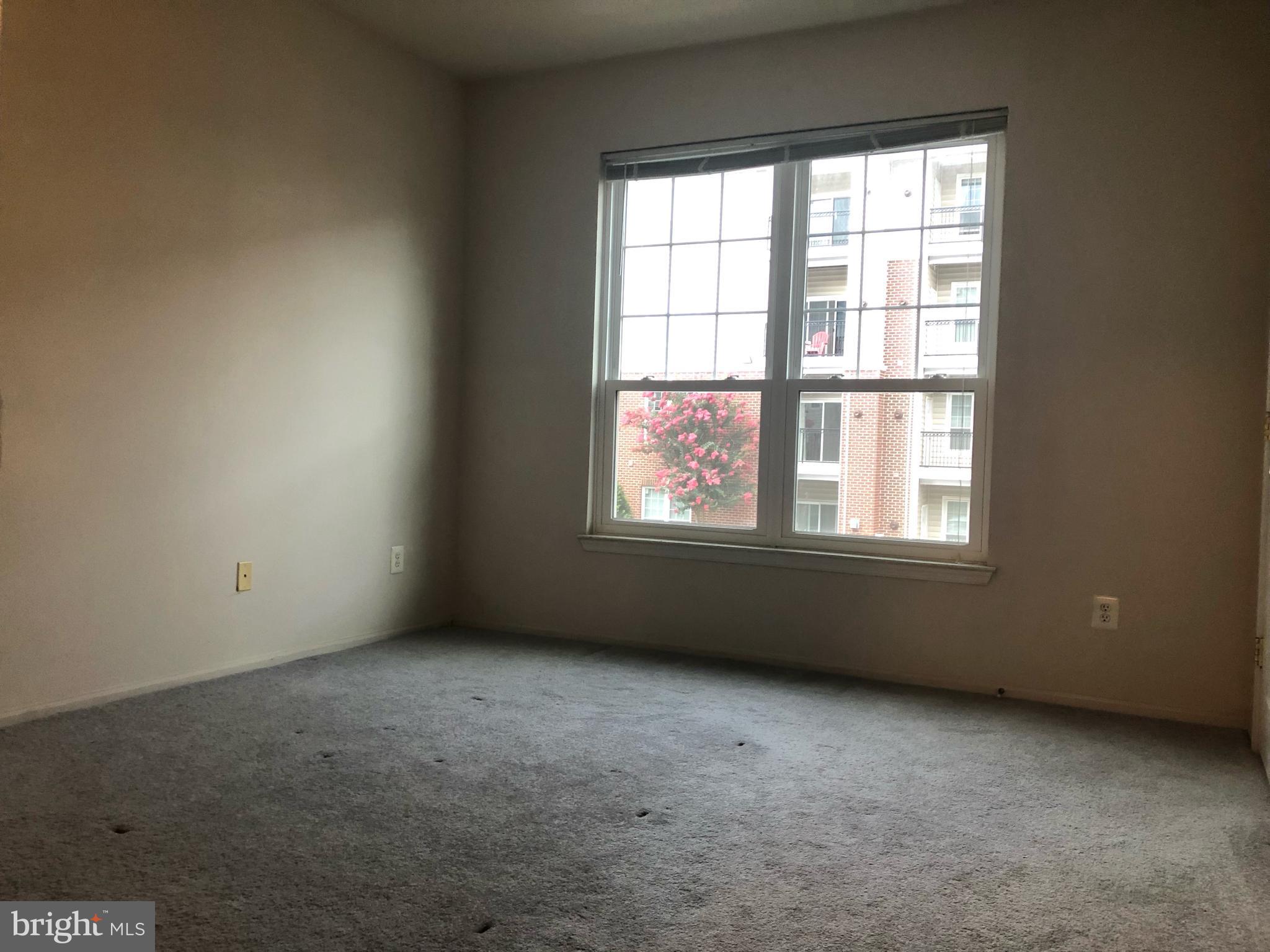 GATES OF MCLEAN - Residential Lease