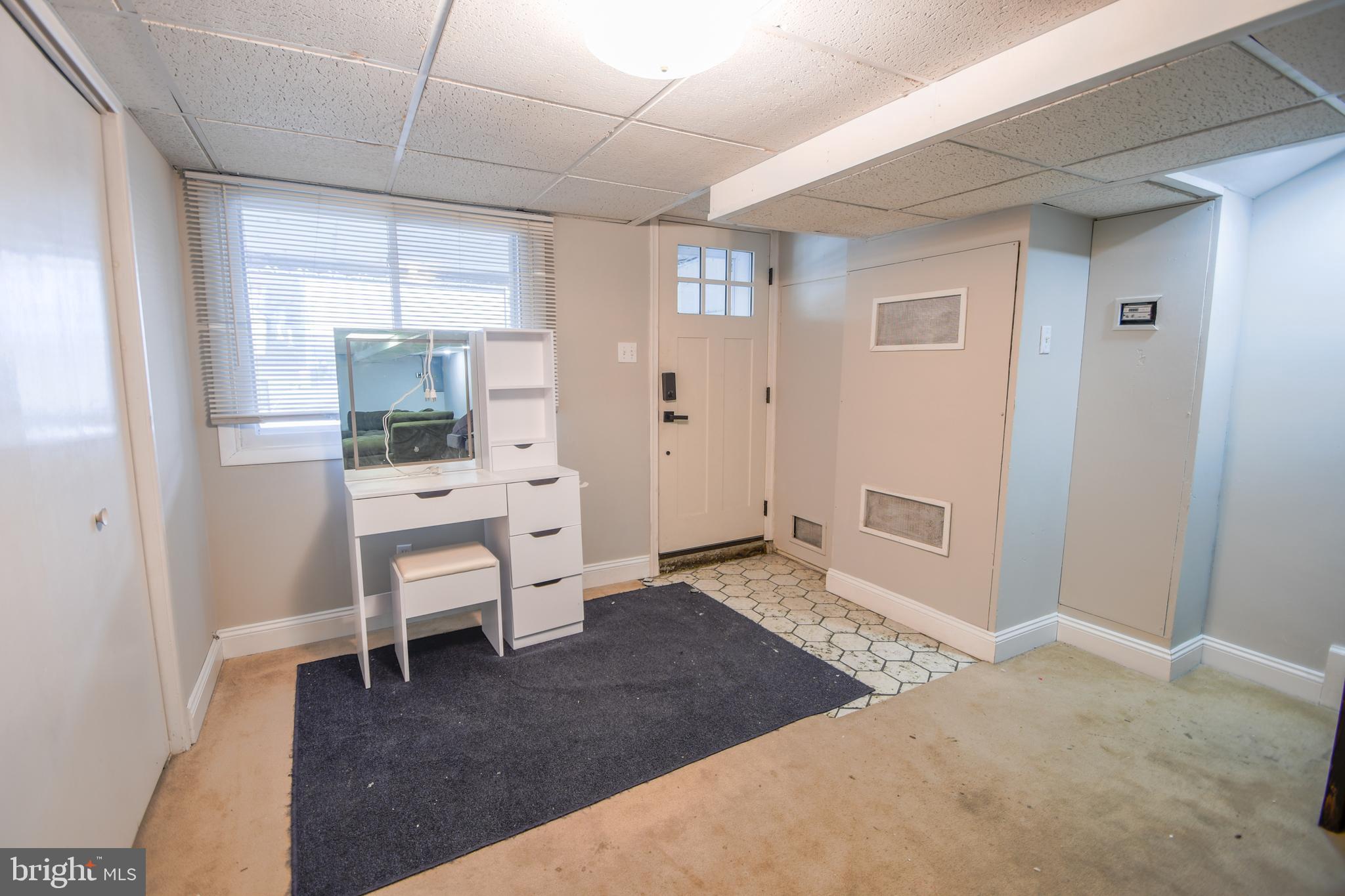 ROXBOROUGH - Residential Lease