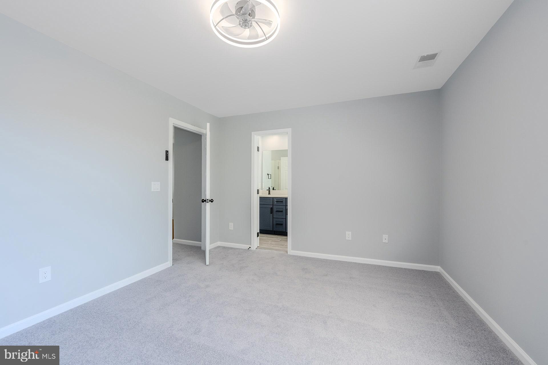 FOXBOROUGH - Residential