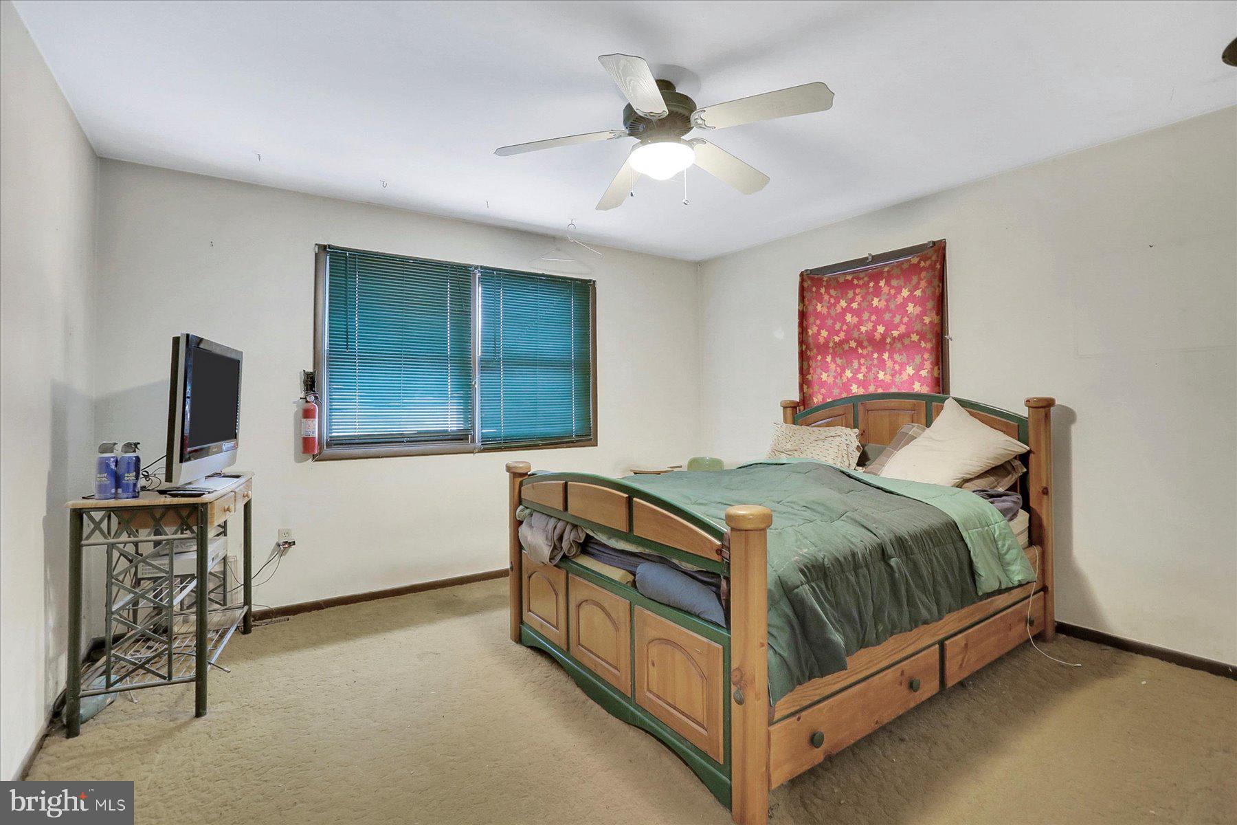 HENRY HOUCK LANE AREA - Residential