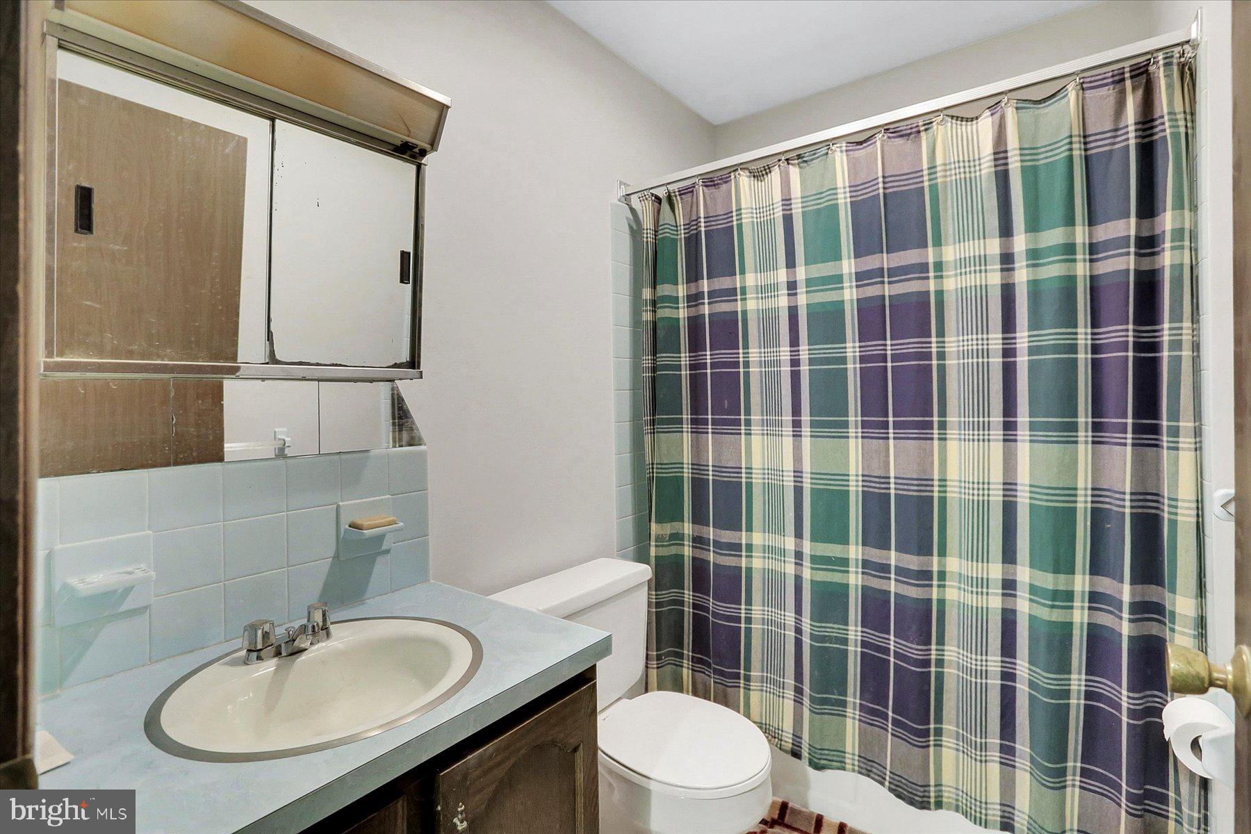 HENRY HOUCK LANE AREA - Residential