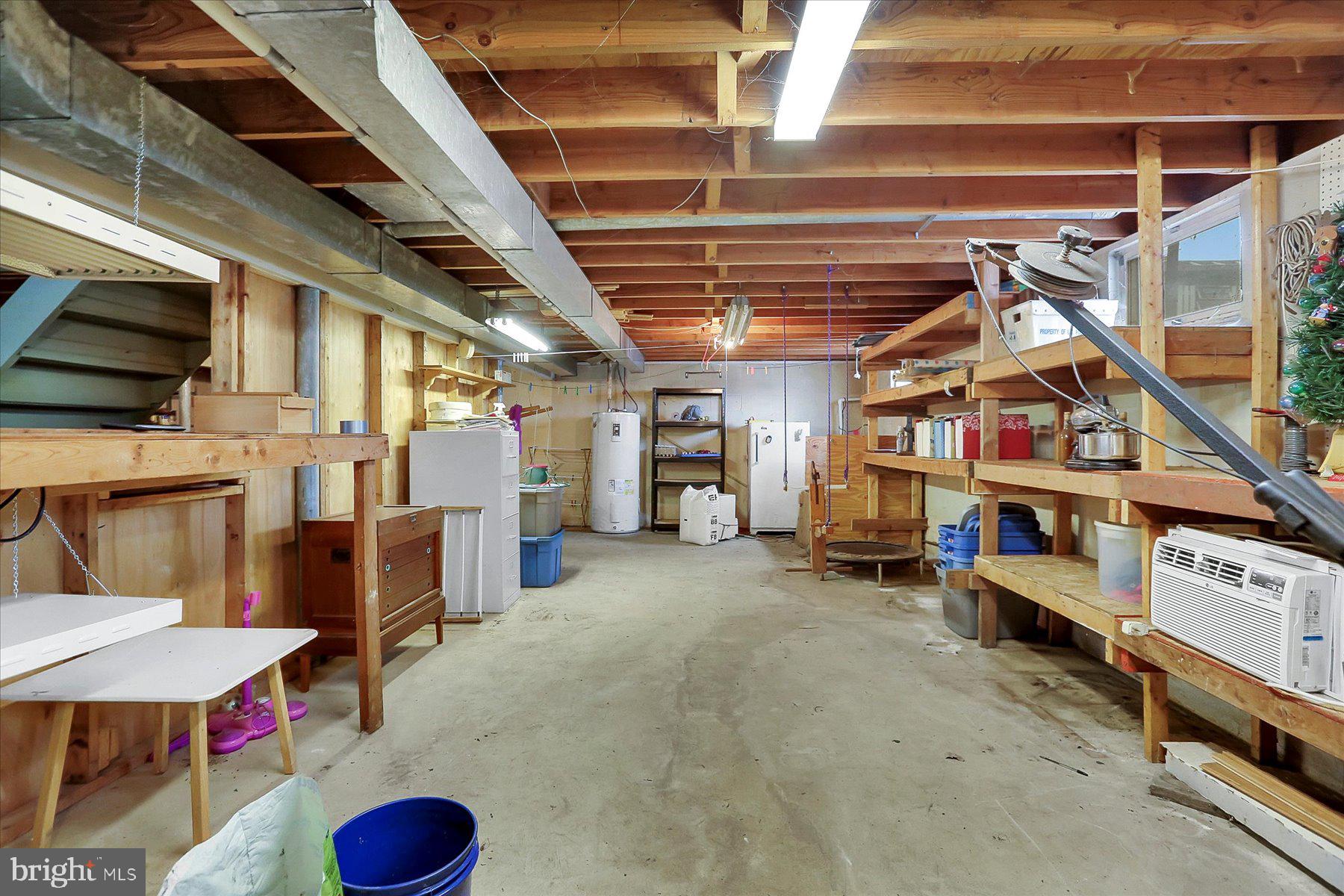 HENRY HOUCK LANE AREA - Residential