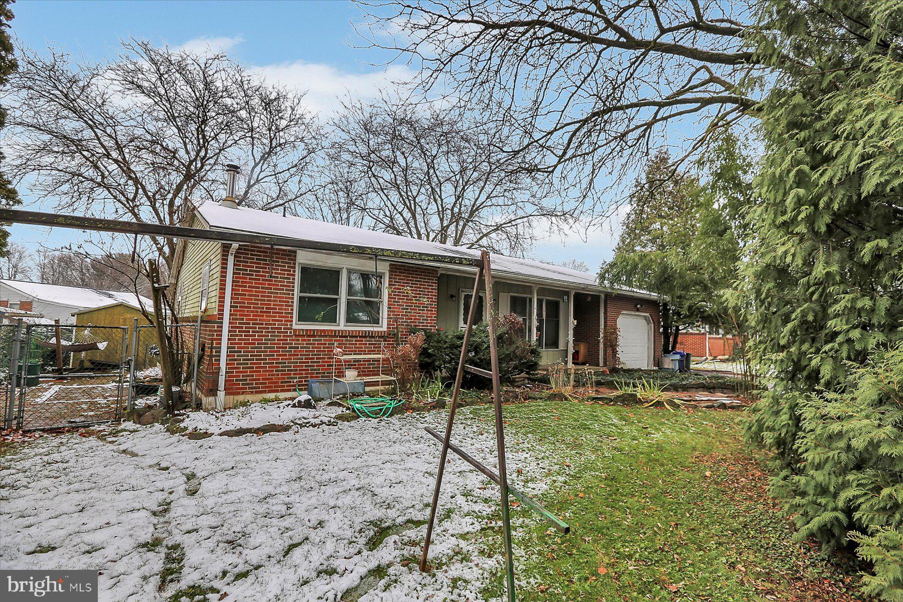 HENRY HOUCK LANE AREA - Residential