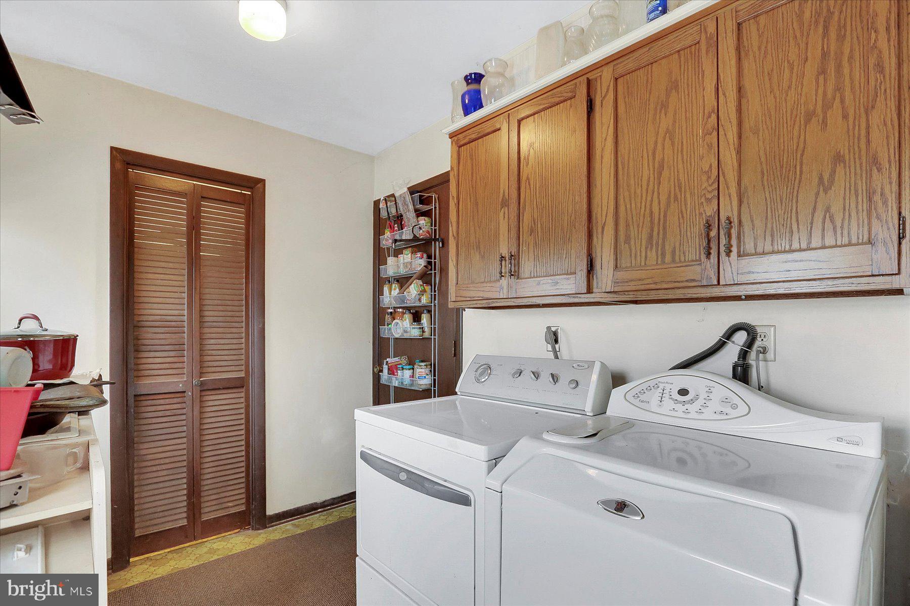 HENRY HOUCK LANE AREA - Residential