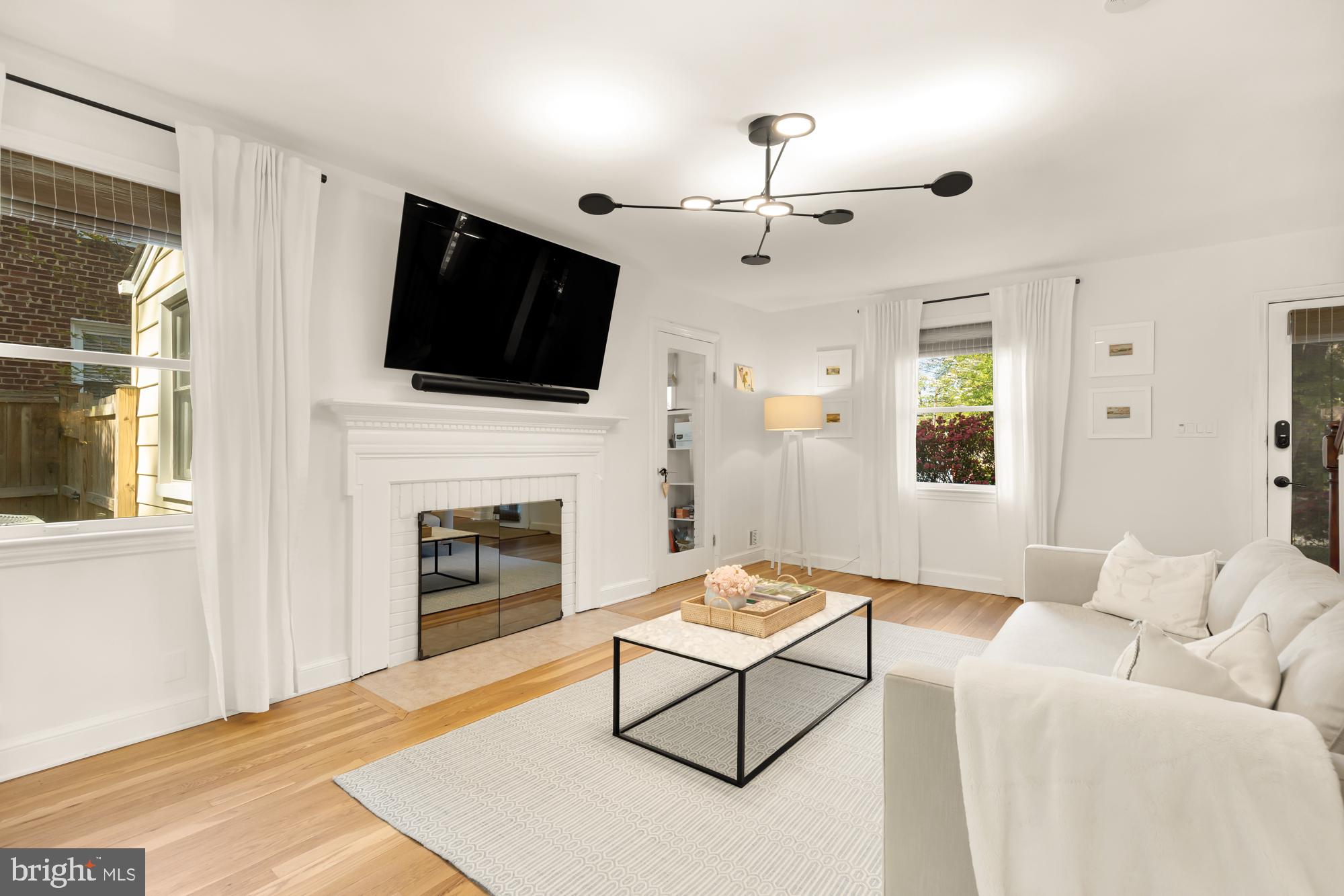 ROSEMARY HILLS - Residential Lease